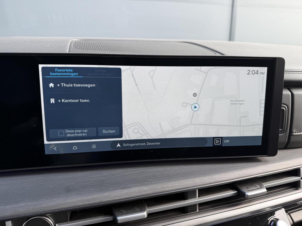 Hyundai SANTA FE 1.6 T-GDI HEV Premium 7p. / Ledere Bekleding / 7 Persoons / Vol Uitgerust met Opties / Adaptive Cruise / Elektrische Stoelen met Memory /