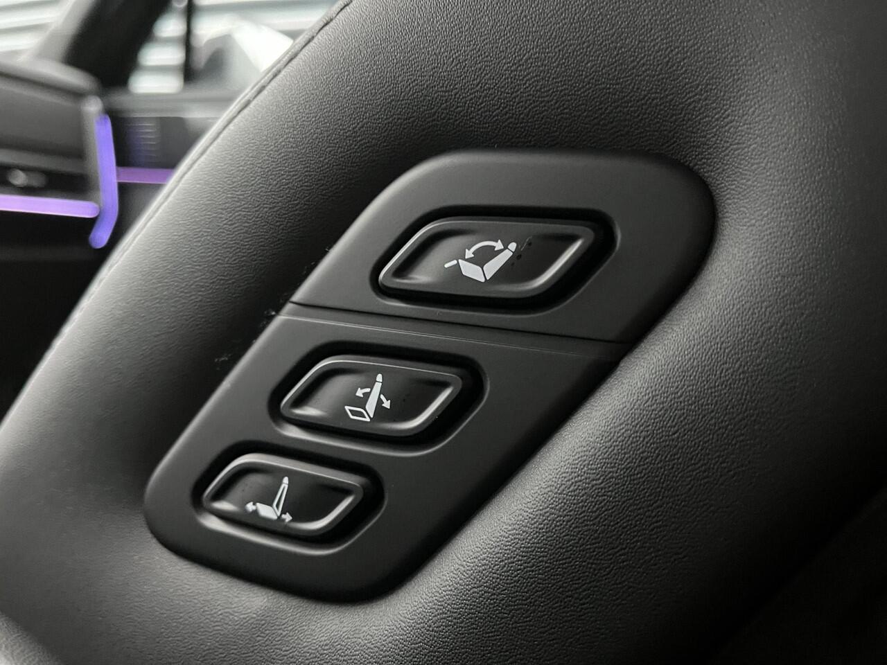 Hyundai SANTA FE Black Line 1.6 T-GDI PHEV 252pk 4WD | 7-PERSOONS | LEDEREN BEKLEDING INCL MEMORY | BLACK PACK | BLIND-SPOT VIEW MONITOR | 20'' LMV DARK TONE LM-VELGEN | BOSE AUDIO |