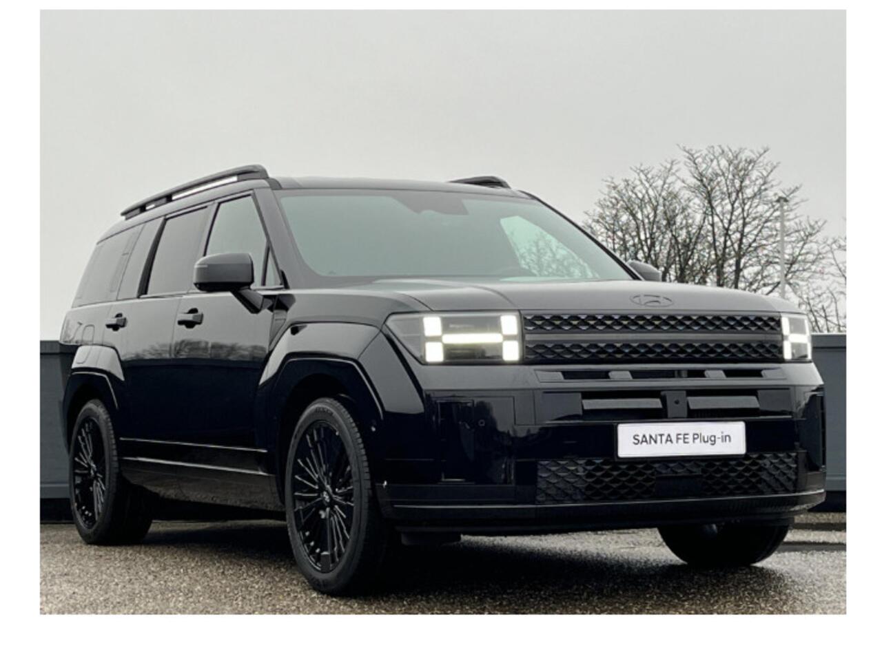 Hyundai SANTA FE Black Line 1.6 T-GDI PHEV 252pk 4WD | ¤5.725 KORTING | DIRECT LEVERBAAR |