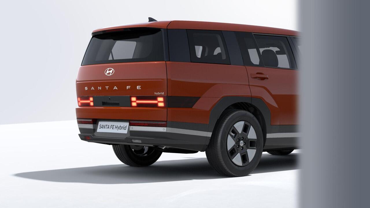 Hyundai SANTA FE 1.6 T-GDI HEV Comfort 7p. /Incl. ¤2500,- inruilvoordeel / Navigatie / Apple & Android carplay / Airco / Achteruitrijcamera / levertijd 3 maanden /