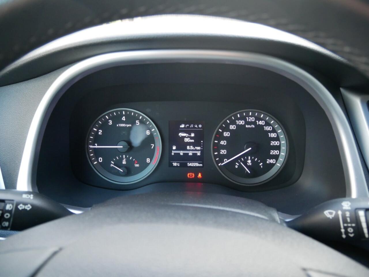 Hyundai TUCSON 1.6 T-GDI COMFORT **Clima//Navi//Lm 19//Th **