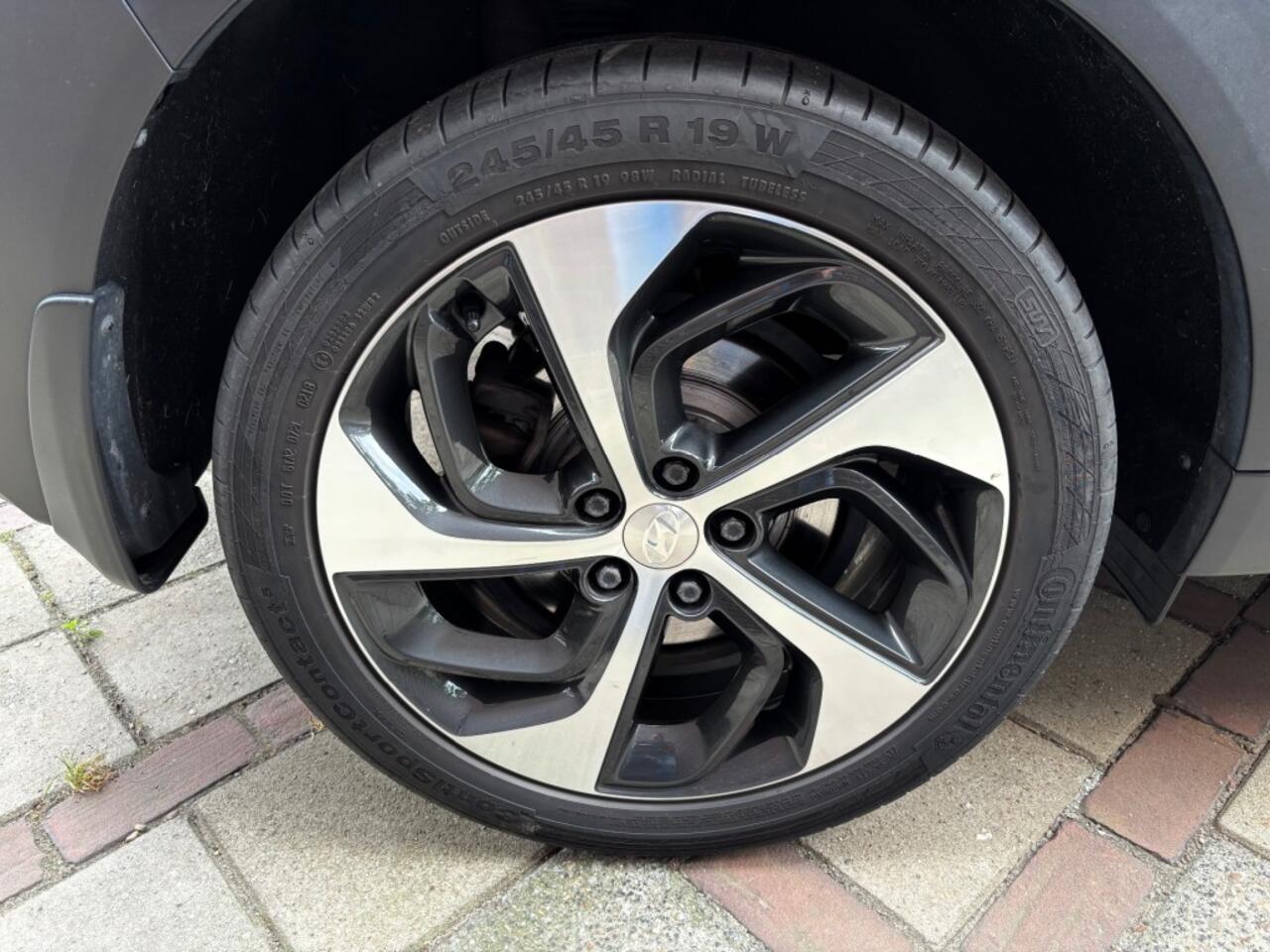 Hyundai TUCSON 1.6 T-GDI Comfort AUTOMAAT CAMERA NAVI CRUISE 177PK