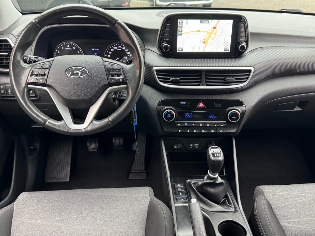 Hyundai TUCSON 1.6 GDI 132PK FACELIFT NAVI CAMERA TREKHAAK CARPLAY AIRCO LMV PDC