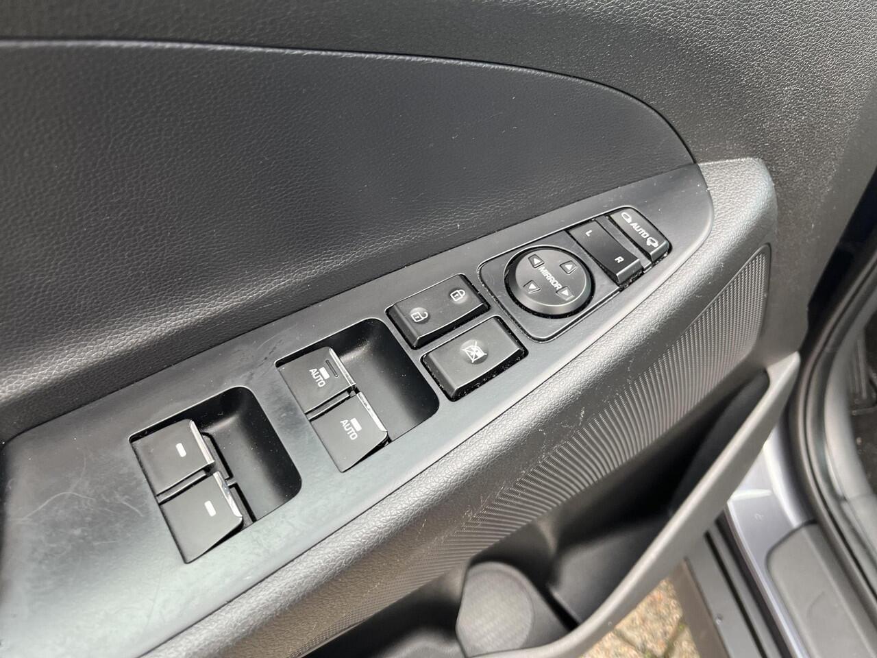 Hyundai TUCSON 1.6 T-GDI Comfort | Automaat | Navigatie | Stoelverwarming