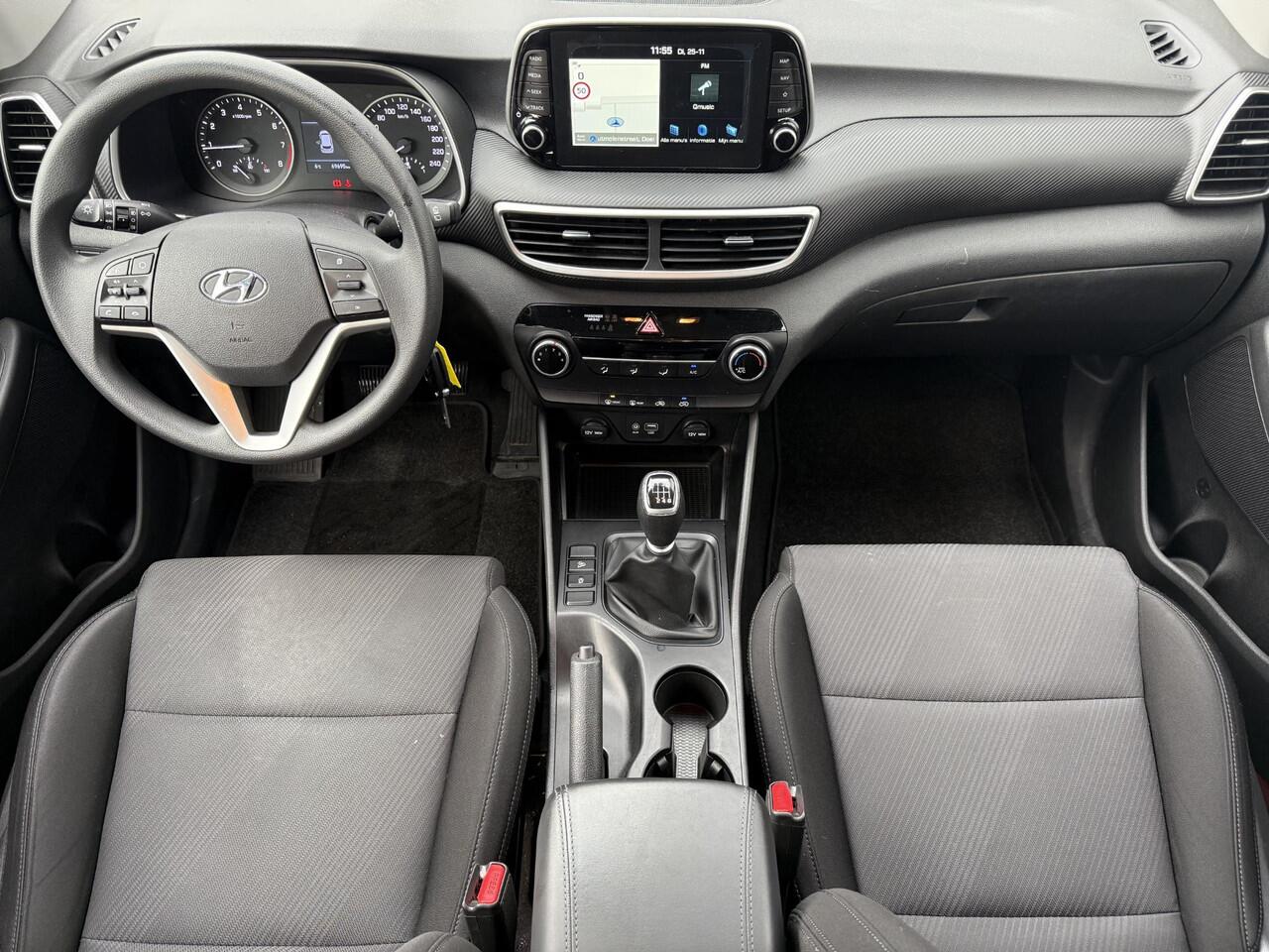 Hyundai TUCSON 1.6 GDI Comfort / Airco / Cruise control / Trekhaak 1400 kg geremd / Navigatiesysteem full map /