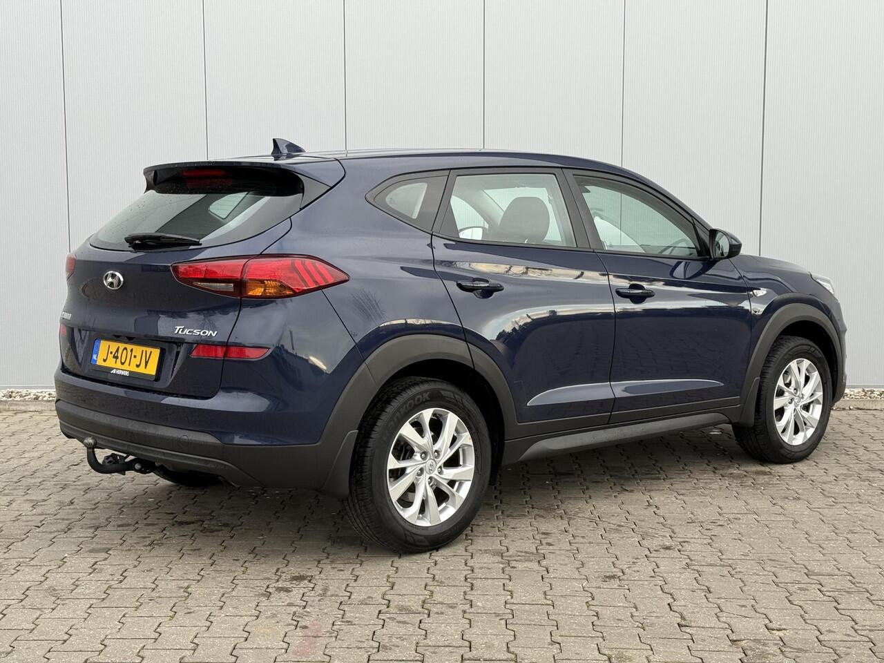 Hyundai TUCSON 1.6 GDI Comfort / Airco / Cruise control / Trekhaak 1400 kg geremd / Navigatiesysteem full map /