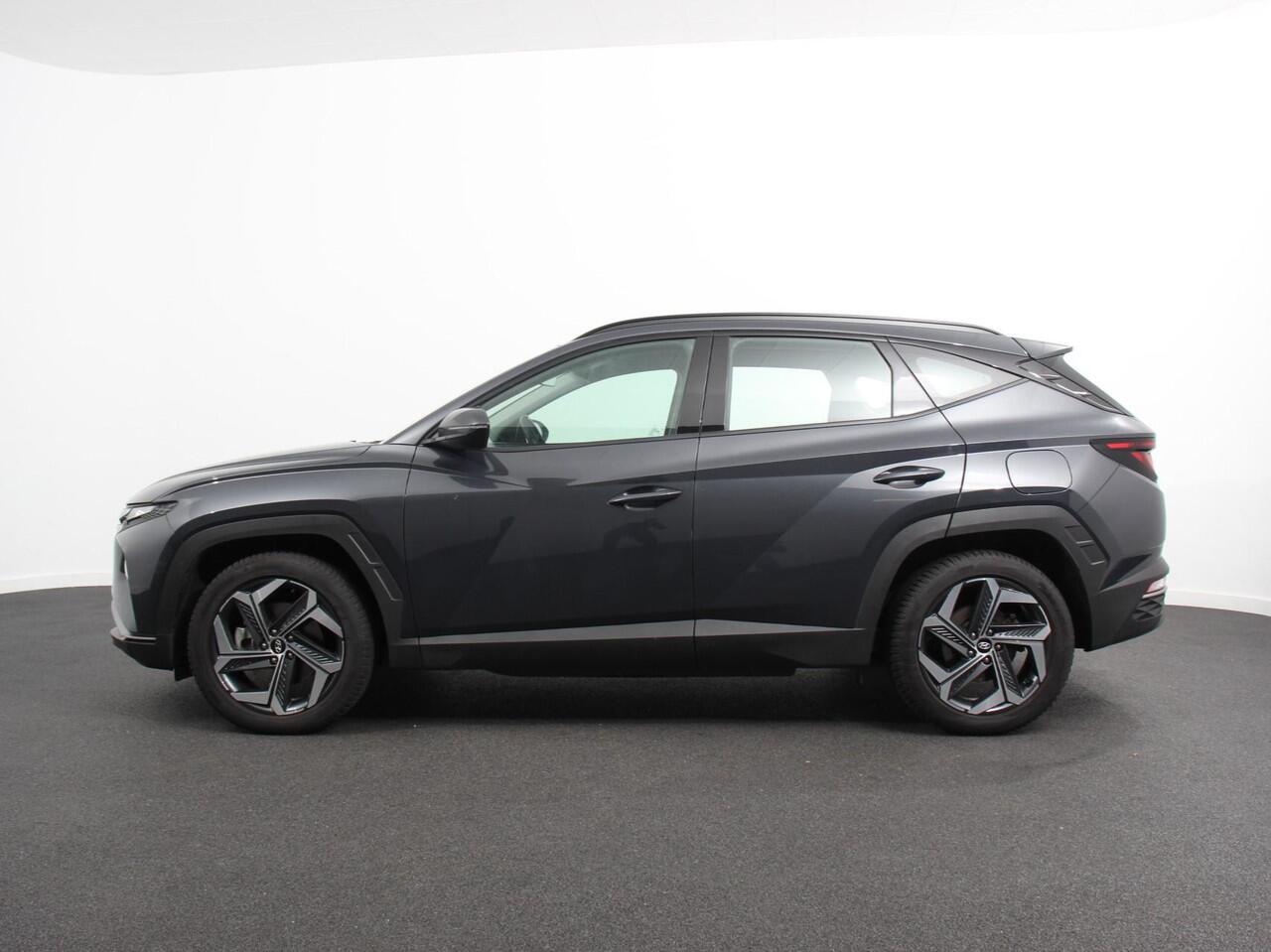 Hyundai TUCSON 1.6 T-GDI PHEV Comfort 4WD Climate control Cruise control Parkeersensoren achter Achteruitrij camera Navigatie LED Apple Carplay/ Android Auto