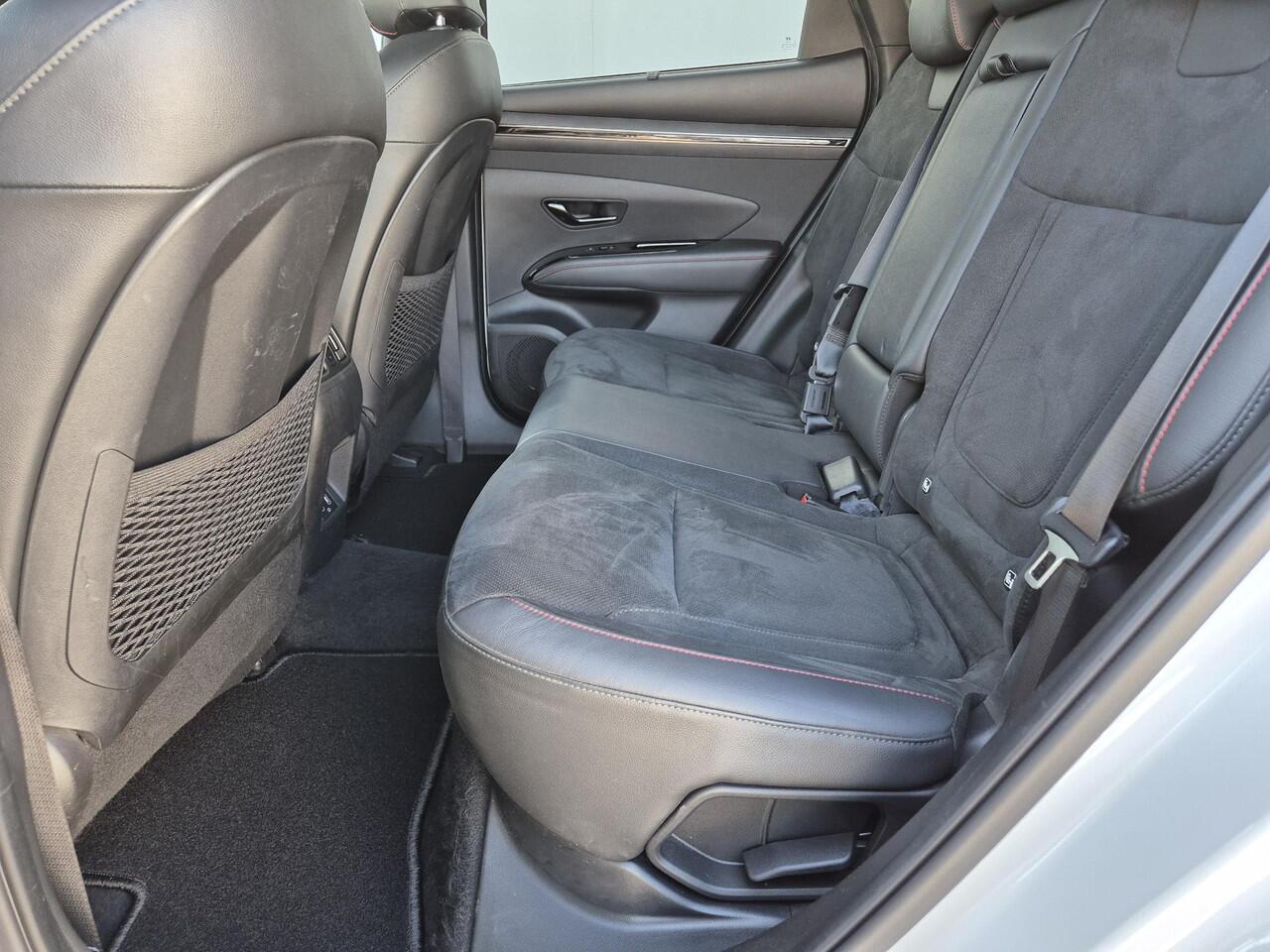 Hyundai TUCSON 1.6 T-GDI PHEV N Line 4WD Automaat / Rondomzicht camera / Apple Carplay Android Auto / Adaptief cruise control / Trekgewicht 1350 Kg / Stuur- en Stoelverwarming / Elektrisch bedienbare stoelen - achterklep /