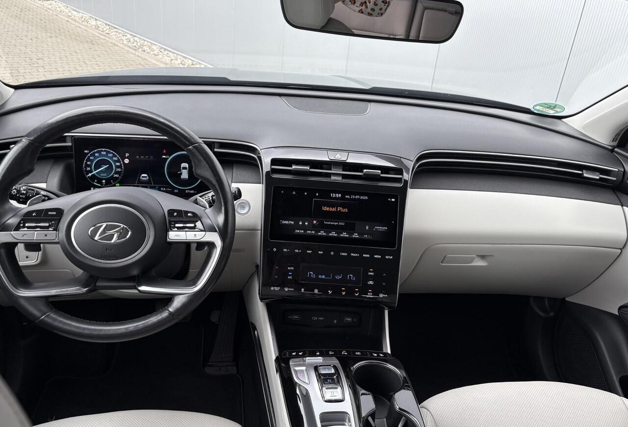 Hyundai TUCSON 1.6 T-GDI PHEV Premium Sky 4WD / Airco / Cruise Control / Apple carplay/Android Auto / Stoelverwarming voor en achter / Stoelverkoeling /