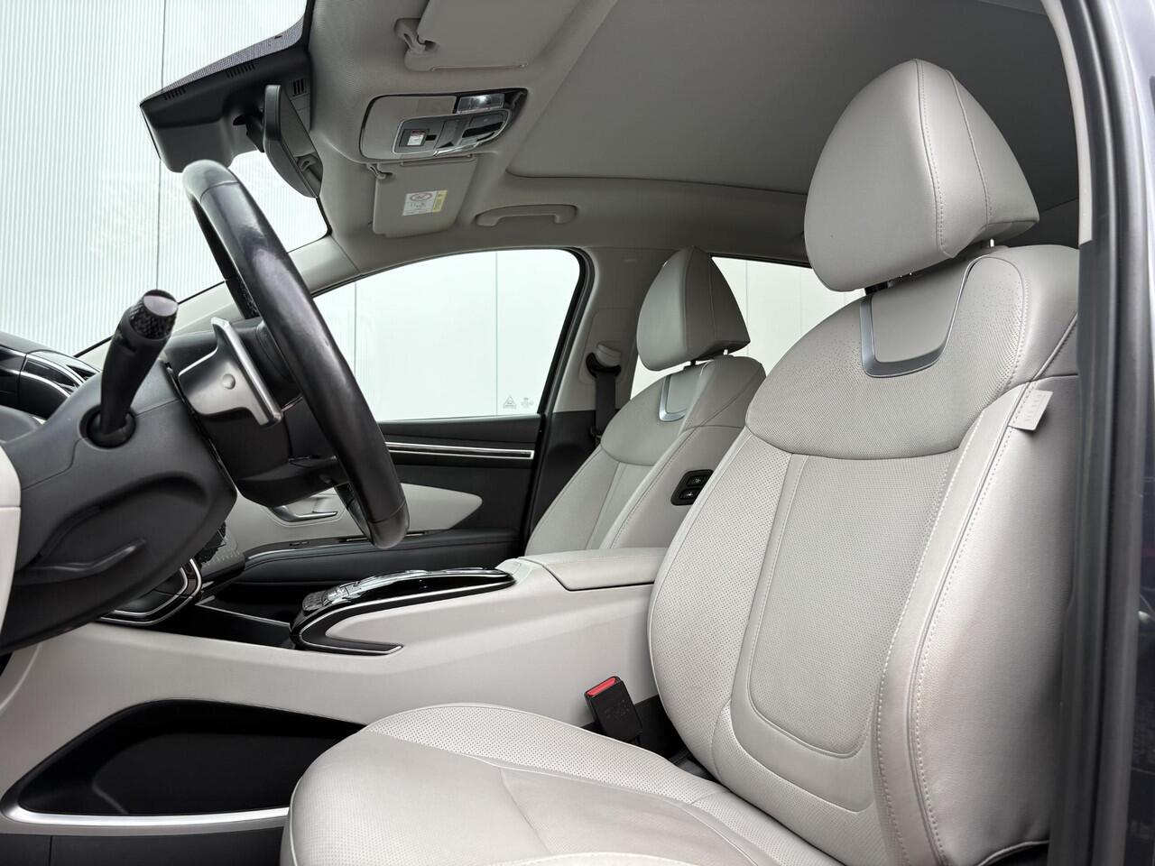 Hyundai TUCSON 1.6 T-GDI PHEV Premium Sky 4WD / Airco / Cruise Control / Apple carplay/Android Auto / Stoelverwarming voor en achter / Stoelverkoeling /