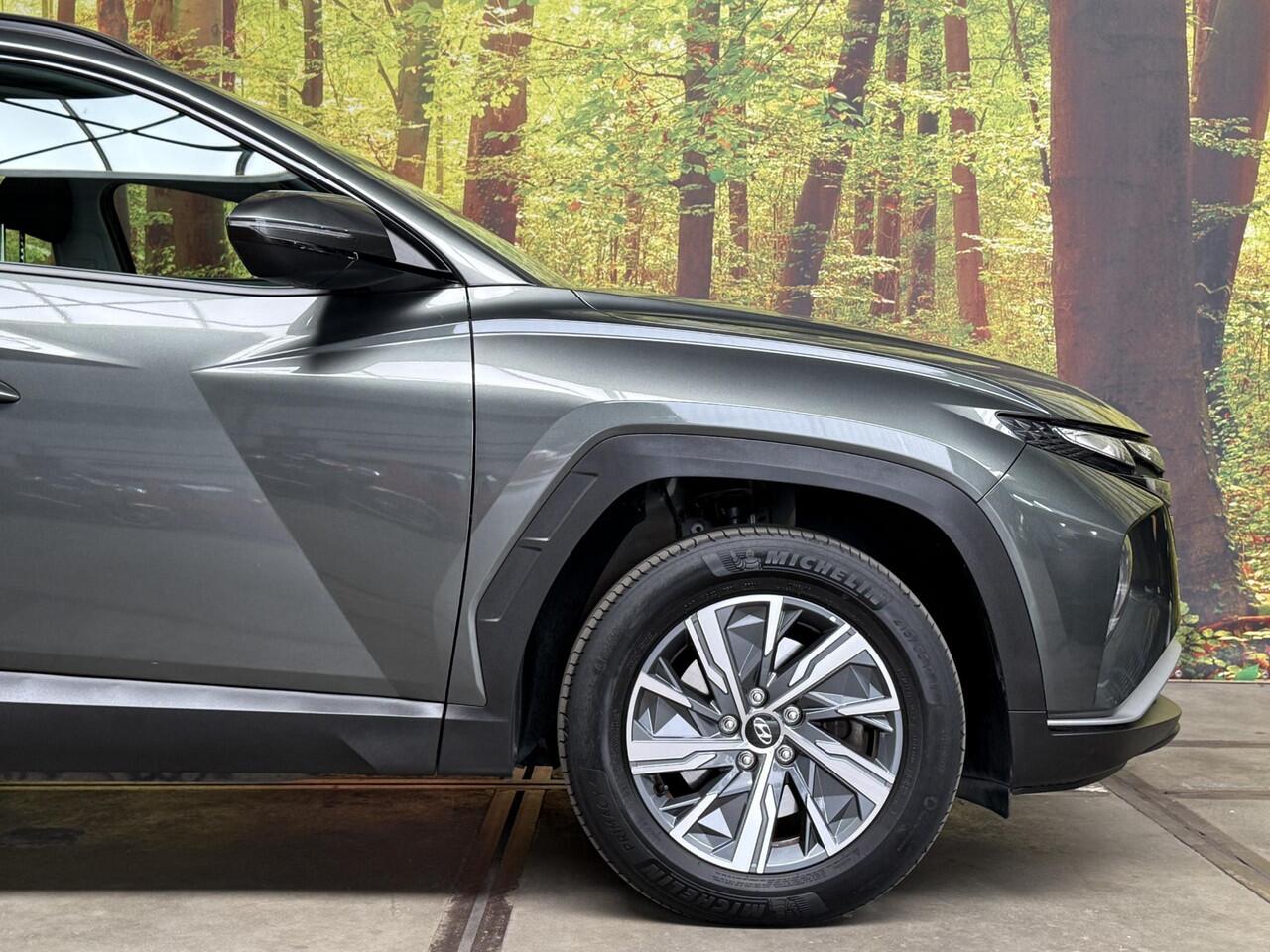 Hyundai TUCSON 1.6 T-GDI HEV i-Motion Hybrid Automaat Navi Camera LED Trekhaak PDC Cruise Control 17 Inch