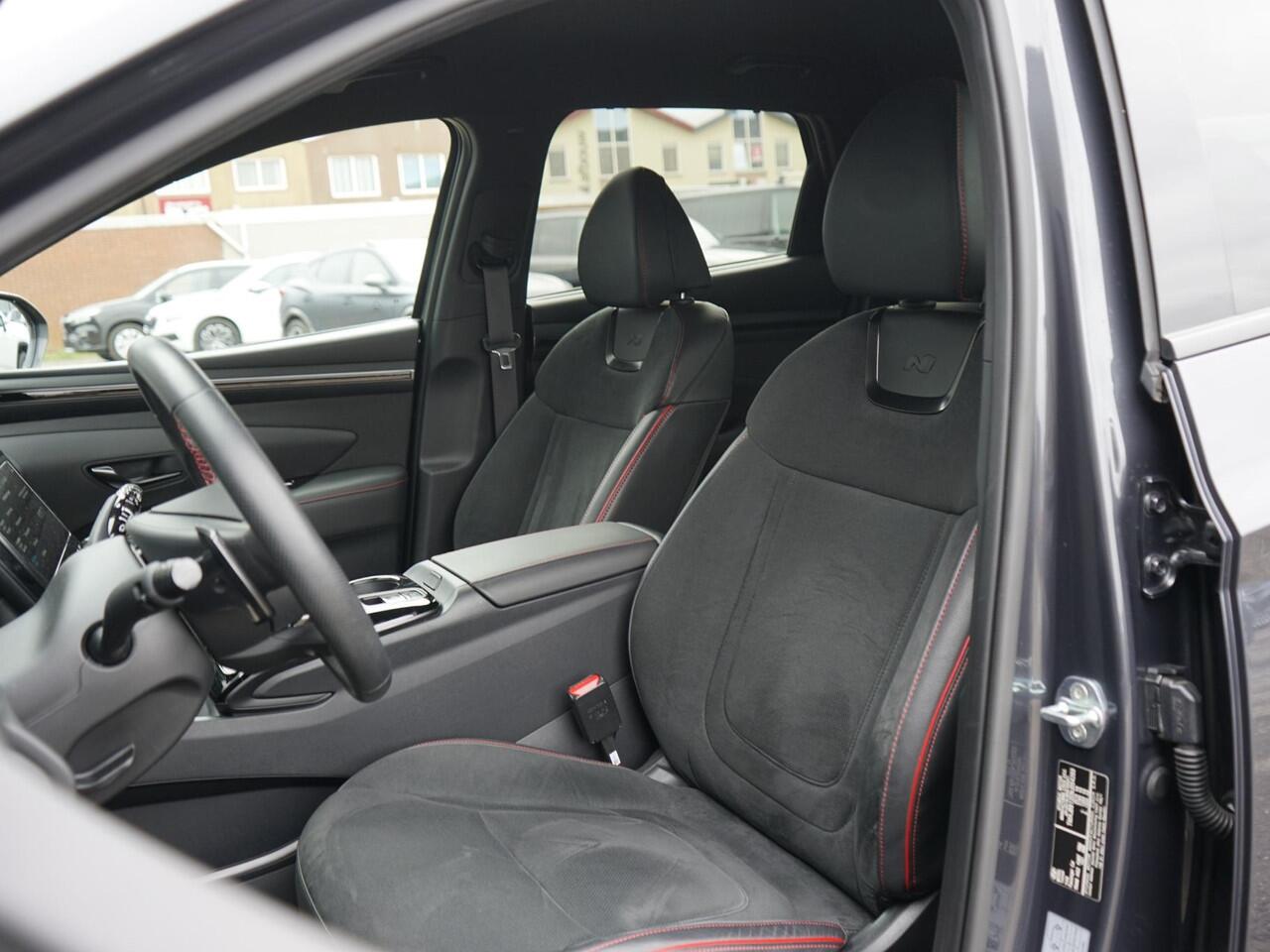 Hyundai TUCSON 1.6 T-GDI PHEV N Line 4WD Dealer onderh. / 1ste eigenaar / Adaptive cruise / Camera / Keyless / Carplay / LED / Stoelverw.