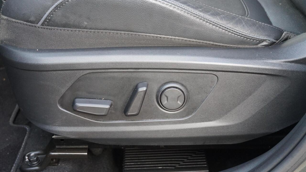 Hyundai TUCSON 1.6 T-GDI HEV Premium Automaat Elektr Bedienbare stoelen + Achterklep | 360 camera | Stoelkoeling/verwarming