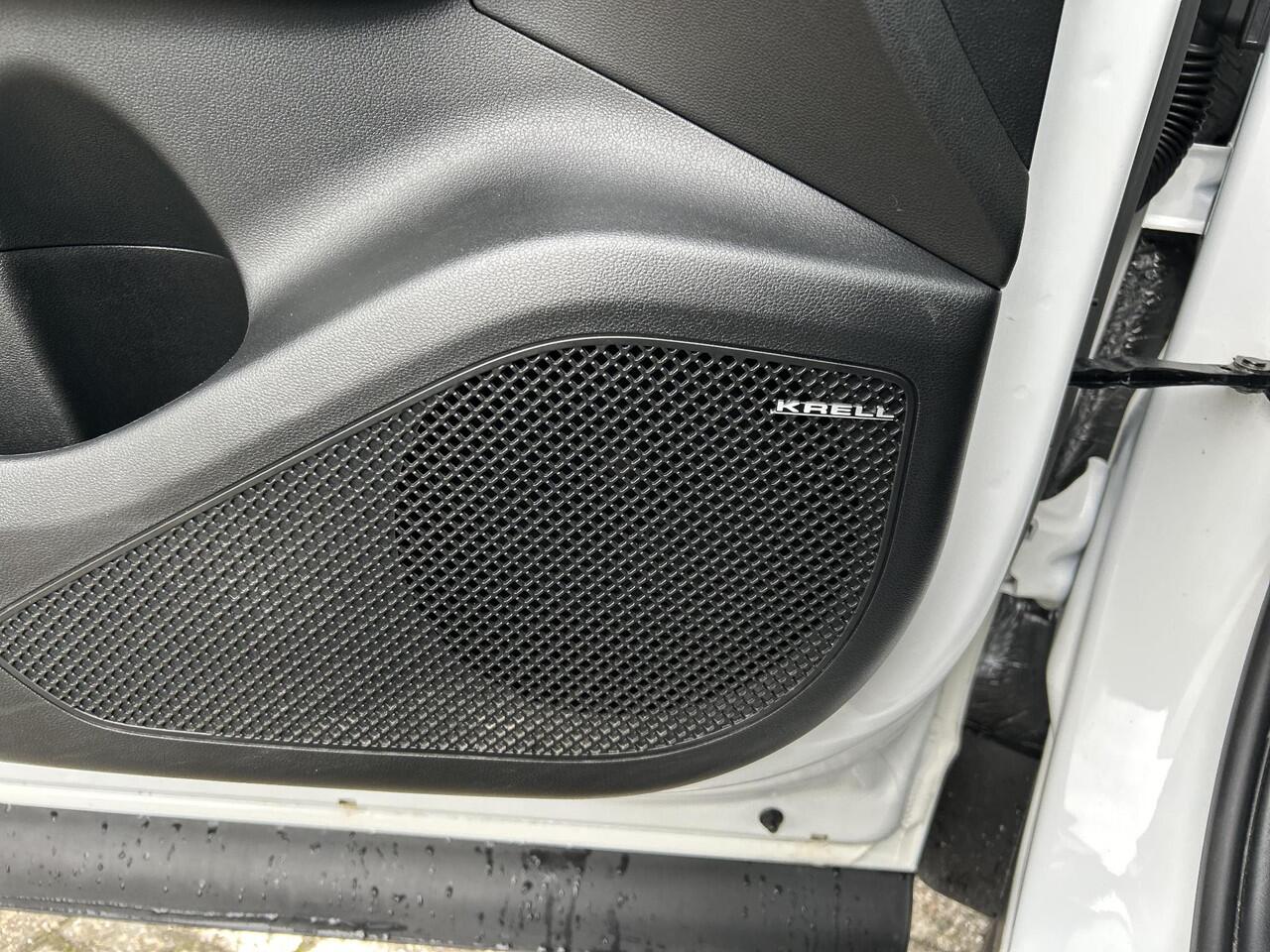 Hyundai TUCSON 1.6 T-GDI PHEV Premium Sky 4WD | Stoelverwarming/verkoeling | Stuurverwarming | Schuif-kantel dak | Lederen bekleding | 2e zit-rij bankverwarming | 360graden camera | 3-zone klimaatcontrole | Elektrische geheugen stoelen | KRELL- premium audiosysteem |