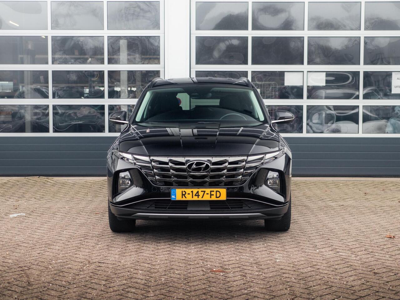Hyundai TUCSON 1.6 T-GDI PHEV Comfort Smart 4WD l Stoel Stuurverwarming l Navigatie l Android auto en Apple Carplay l Trekhaak