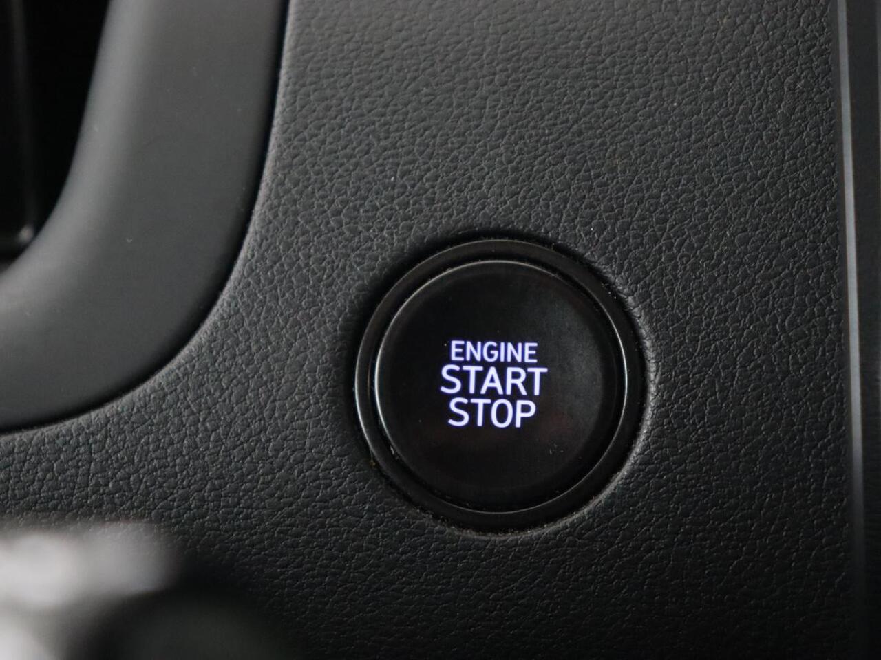 Hyundai TUCSON 1.6 T-GDI PHEV N Line Sky 4WD | Panoramadak | Leder/Alcantara | Stoelverwarming | Camera | Carplay | Stuurverwarming | Keyless | Full LED | Navigatie | 19'' lichtmetalen velgen | Plug In