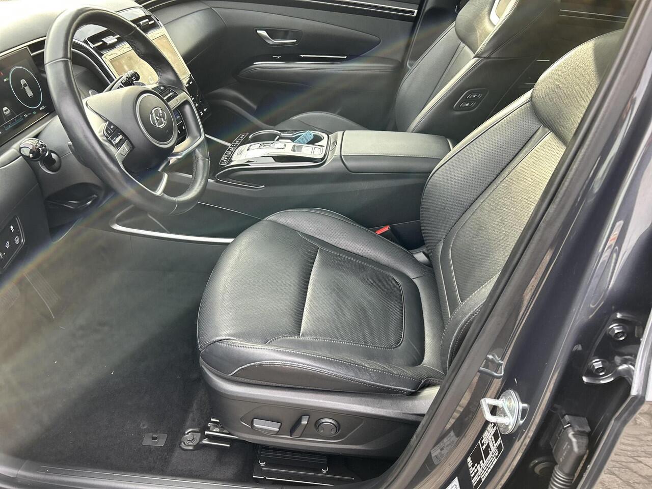 Hyundai TUCSON 1.6 T-GDI HEV Premium Sky | Stuurverwarming | Stoel verwarming/verkoeling | Elektrisch verstelbare stoelen | 360 camera | Lederen bekleding | Navigatie | Krell premium-audiosysteem