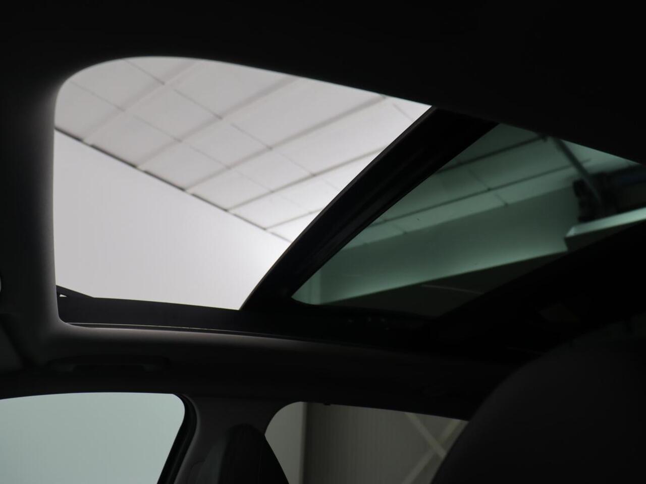 Hyundai TUCSON 1.6 T-GDI PHEV Premium Sky 4WD | Panoramadak | Stoelventilatie | Leder | 360 Camera | Adaptive cruise | Memory | Achterbankverwarming | Carplay | Full LED | Navigatie | Plug In