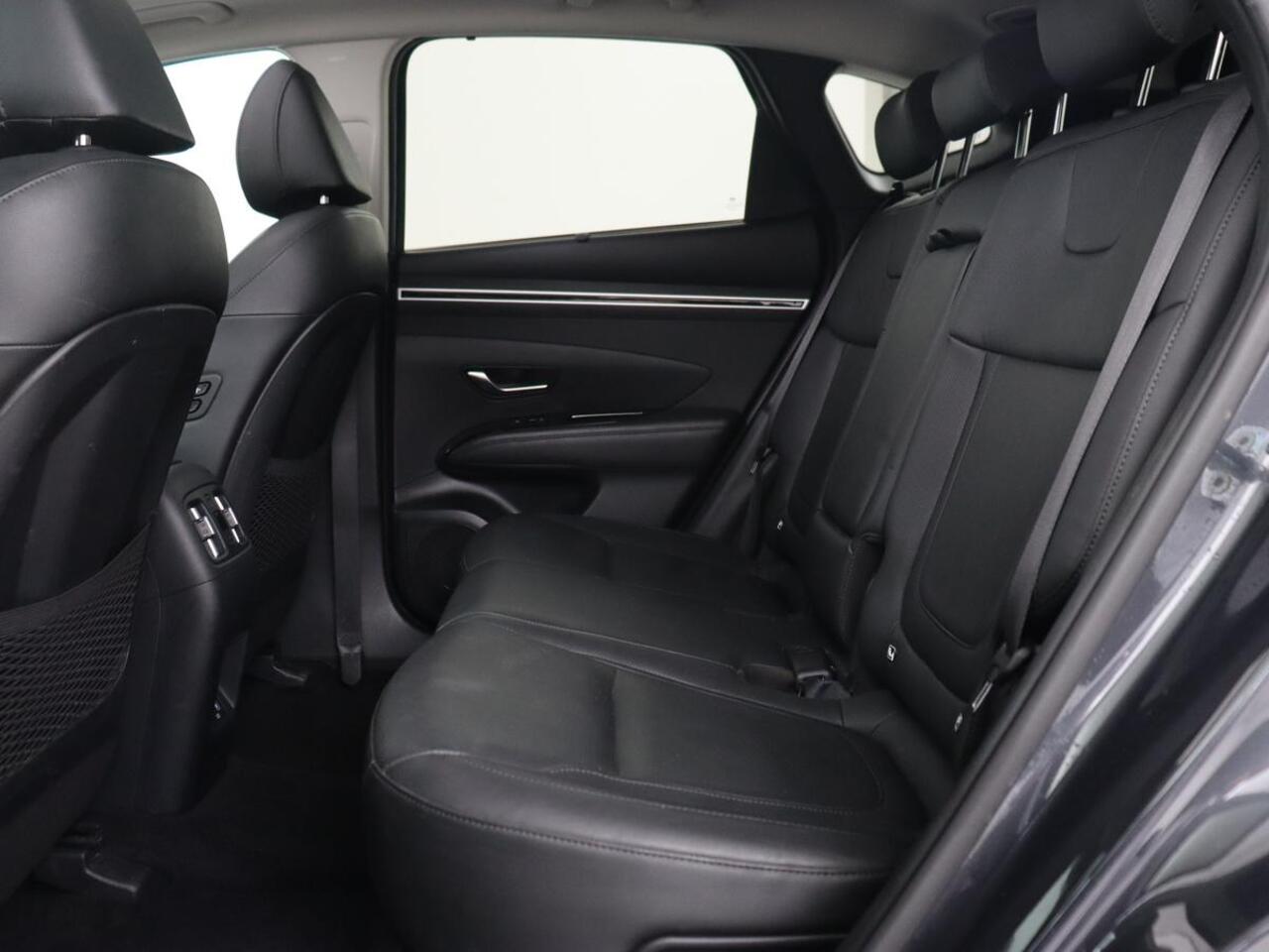 Hyundai TUCSON 1.6 T-GDI PHEV Premium Sky 4WD | Panoramadak | Stoelventilatie | Leder | 360 Camera | Adaptive cruise | Memory | Achterbankverwarming | Carplay | Full LED | Navigatie | Plug In