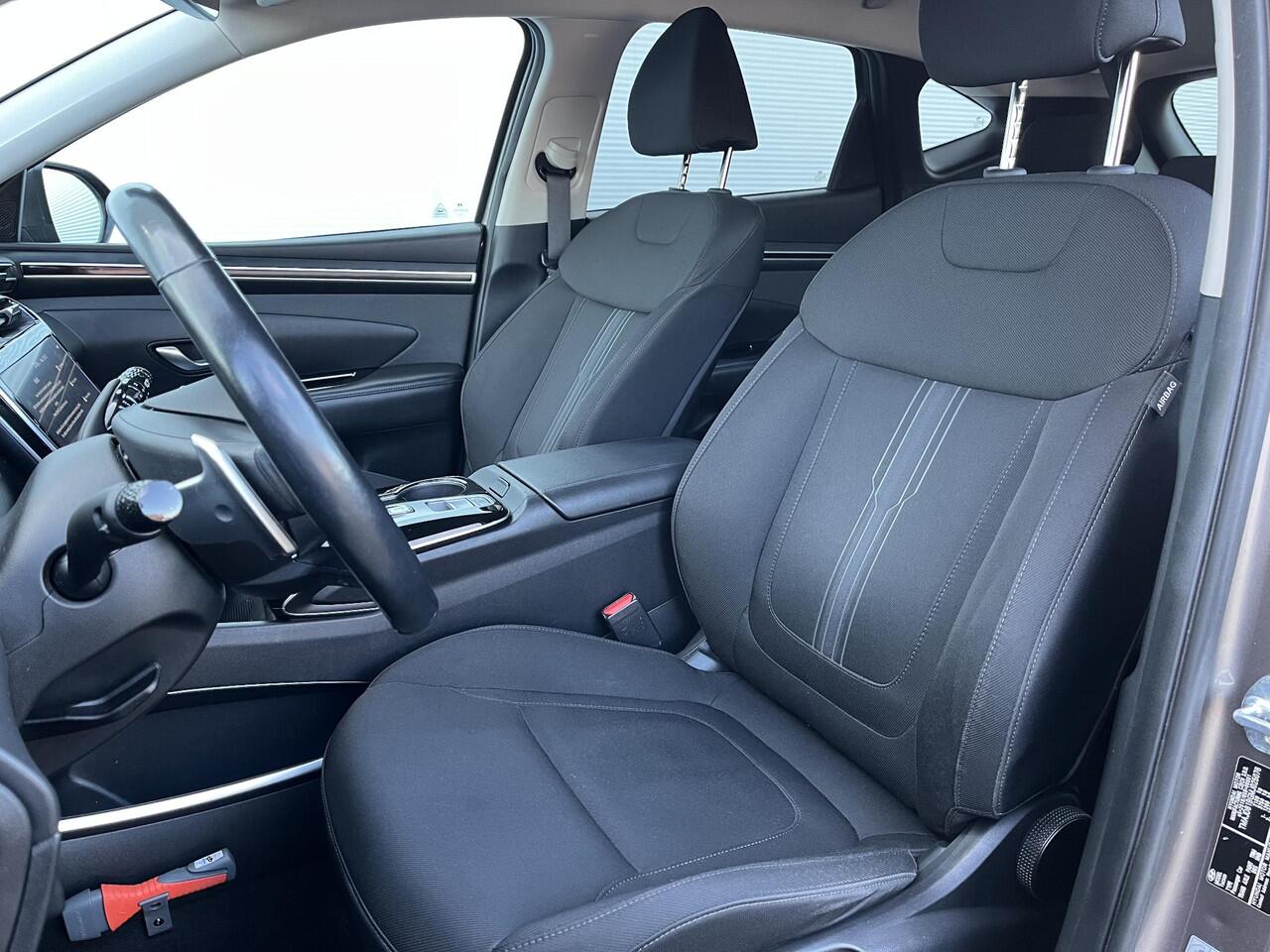 Hyundai TUCSON 1.6 T-GDI MHEV Comfort Smart / airco (automatisch) / Apple Carplay/Android Auto / cruise control adaptief met Stop&Go / trekhaak ( 1650 kg )
