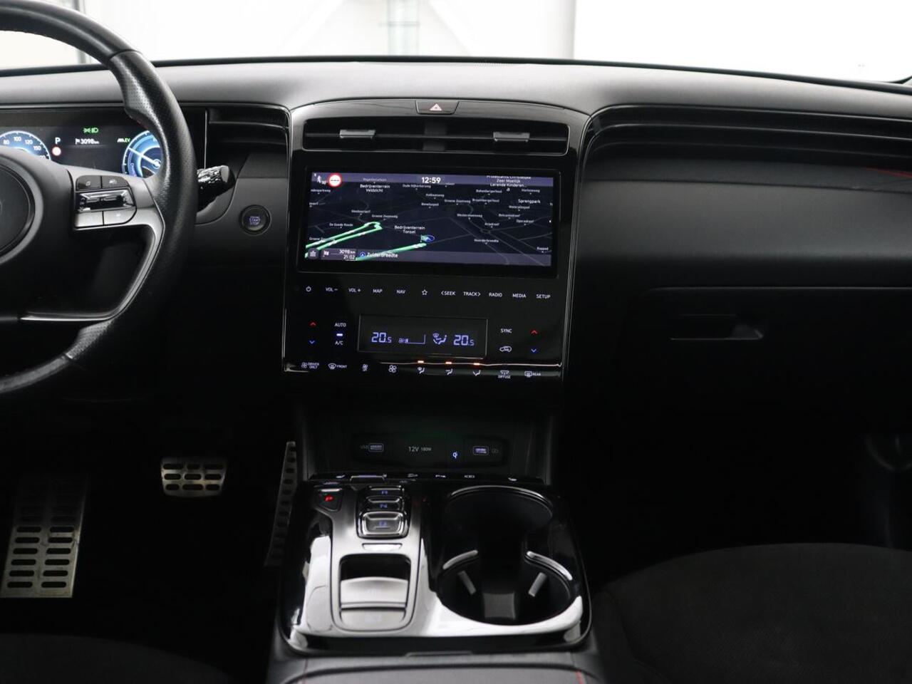 Hyundai TUCSON 1.6 T-GDI PHEV N Line Sky 4WD | Panoramadak | Stoelverwarming | Leder/Alcantara | Camera | Adaptive cruise | Carplay | Full LED | Stuurverwarming | Keyless | Plug In