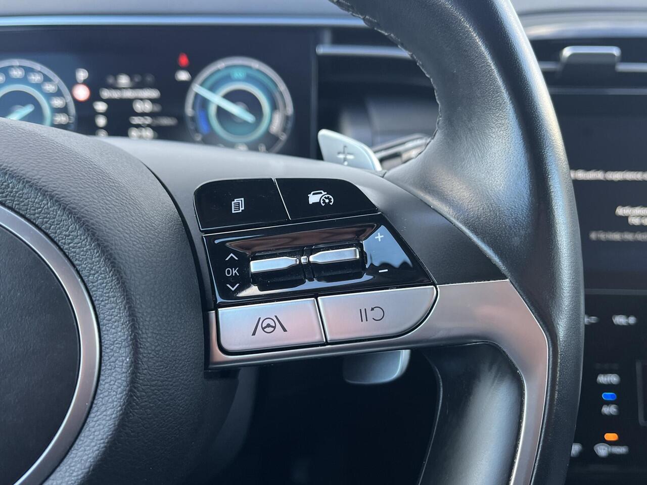 Hyundai TUCSON 1.6 T-GDI HEV Comfort / airco (automatisch)/ Apple Carplay/Android Auto / cruise control adaptief met Stop&Go / navigatiesysteem full map /