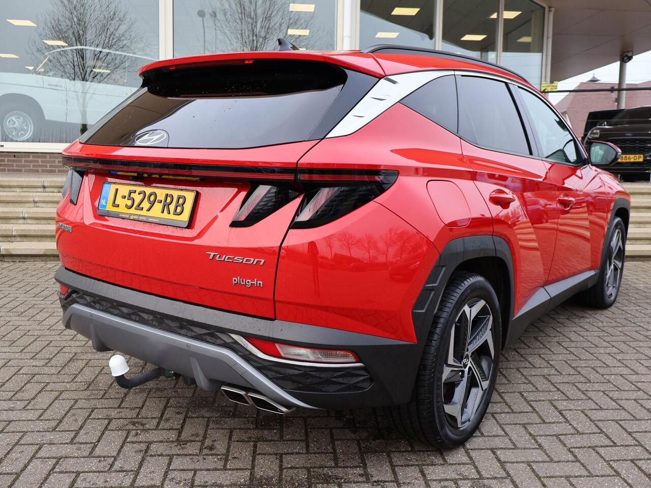 Hyundai TUCSON 1.6 T-GDI PHEV 265 PK AUT. 4WD + TREKHAAK | CAMERA | 19 INCH | ADAPTIVE CRUISE | STOELVERW. | CARPLAY