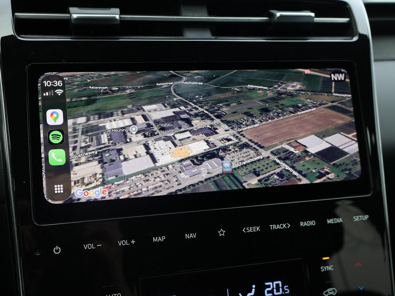 Hyundai TUCSON 1.6 T-GDI PHEV 265 PK AUT. 4WD + TREKHAAK | CAMERA | 19 INCH | ADAPTIVE CRUISE | STOELVERW. | CARPLAY