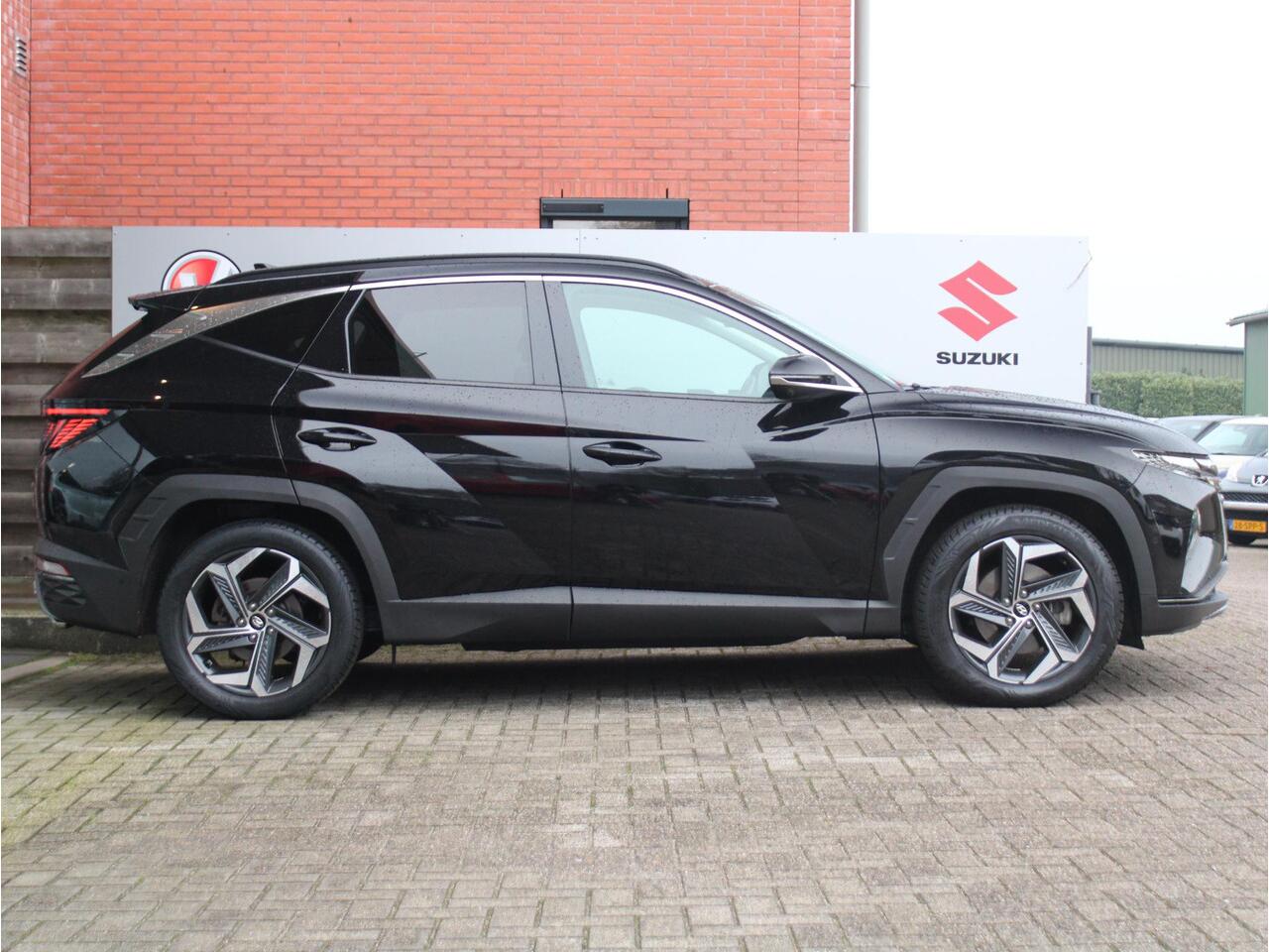 Hyundai TUCSON 1.6 T-GDI HEV Premium Parkeersensoren Voor en Achter, Stoel-verwarming/ventilatie, Cruise Control Adaptief