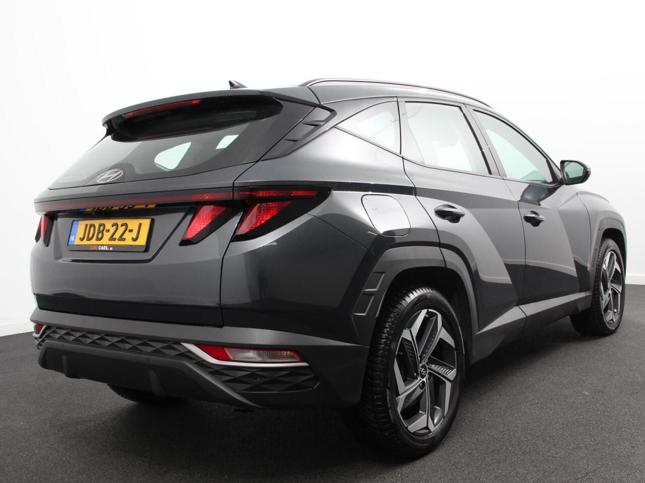 Hyundai TUCSON 1.6 T-GDI PHEV Comfort 4WD Climate control Cruise control Parkeersensoren achter Achteruitrij camera Navigatie LED Apple Carplay/ Android Auto