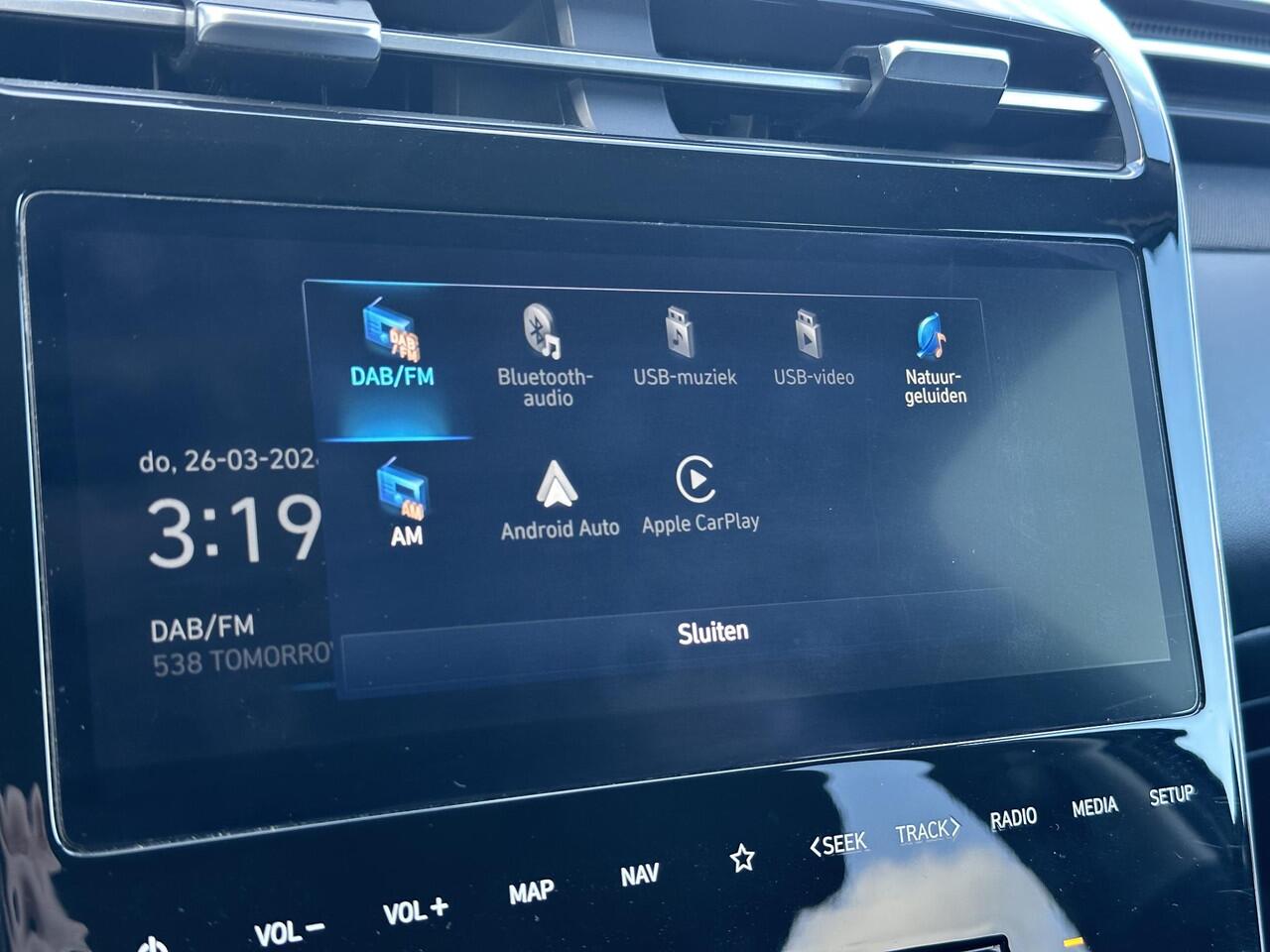 Hyundai TUCSON 1.6 T-GDI PHEV Comfort Smart 4WD / Parkeersensoren voor & achter / Achteruitrij Camera / All Season banden / Trekhaak / Apple carplay & Android Auto /
