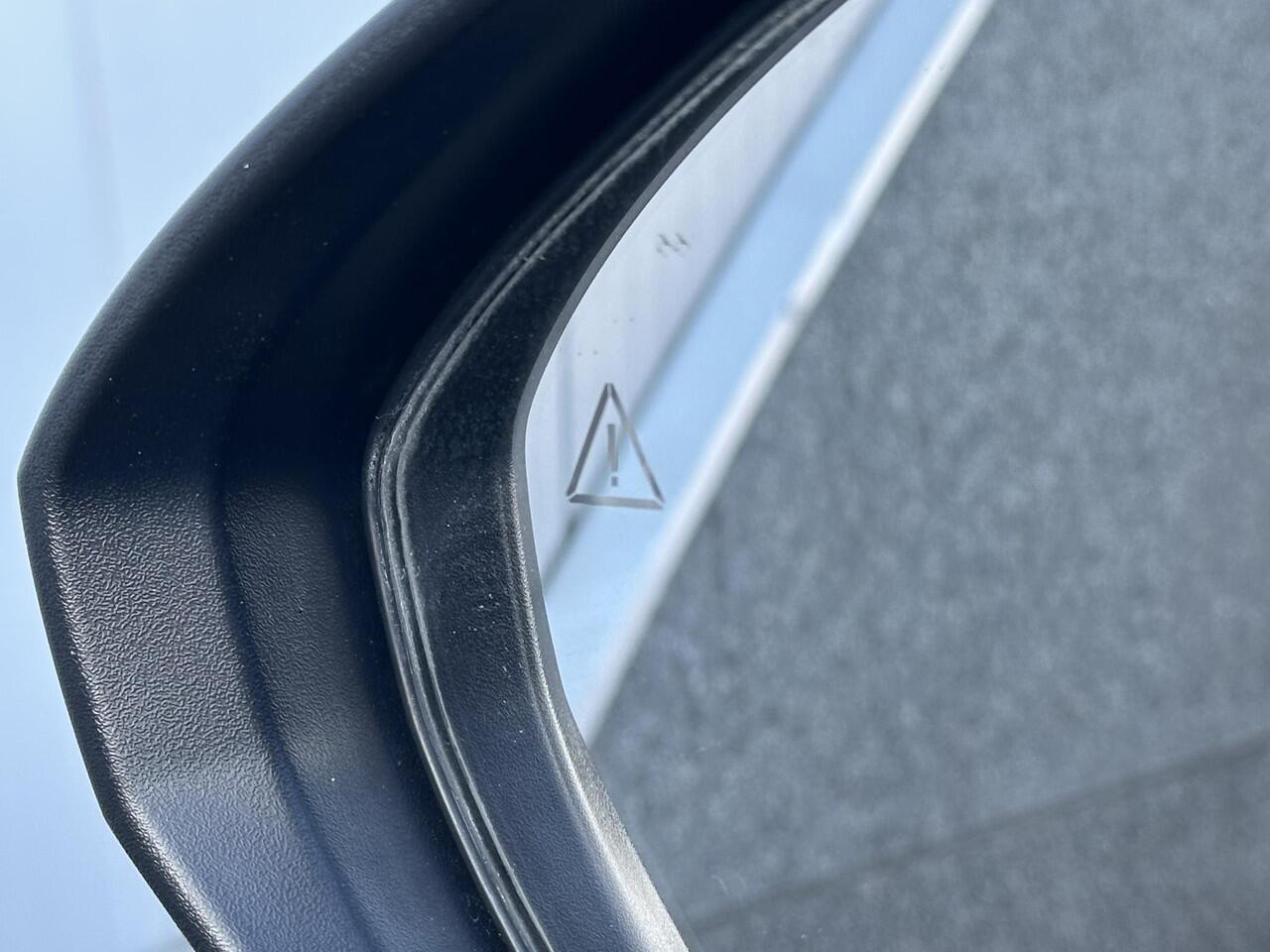 Hyundai TUCSON 1.6 T-GDI PHEV Comfort Smart 4WD / Parkeersensoren voor & achter / Achteruitrij Camera / All Season banden / Trekhaak / Apple carplay & Android Auto /