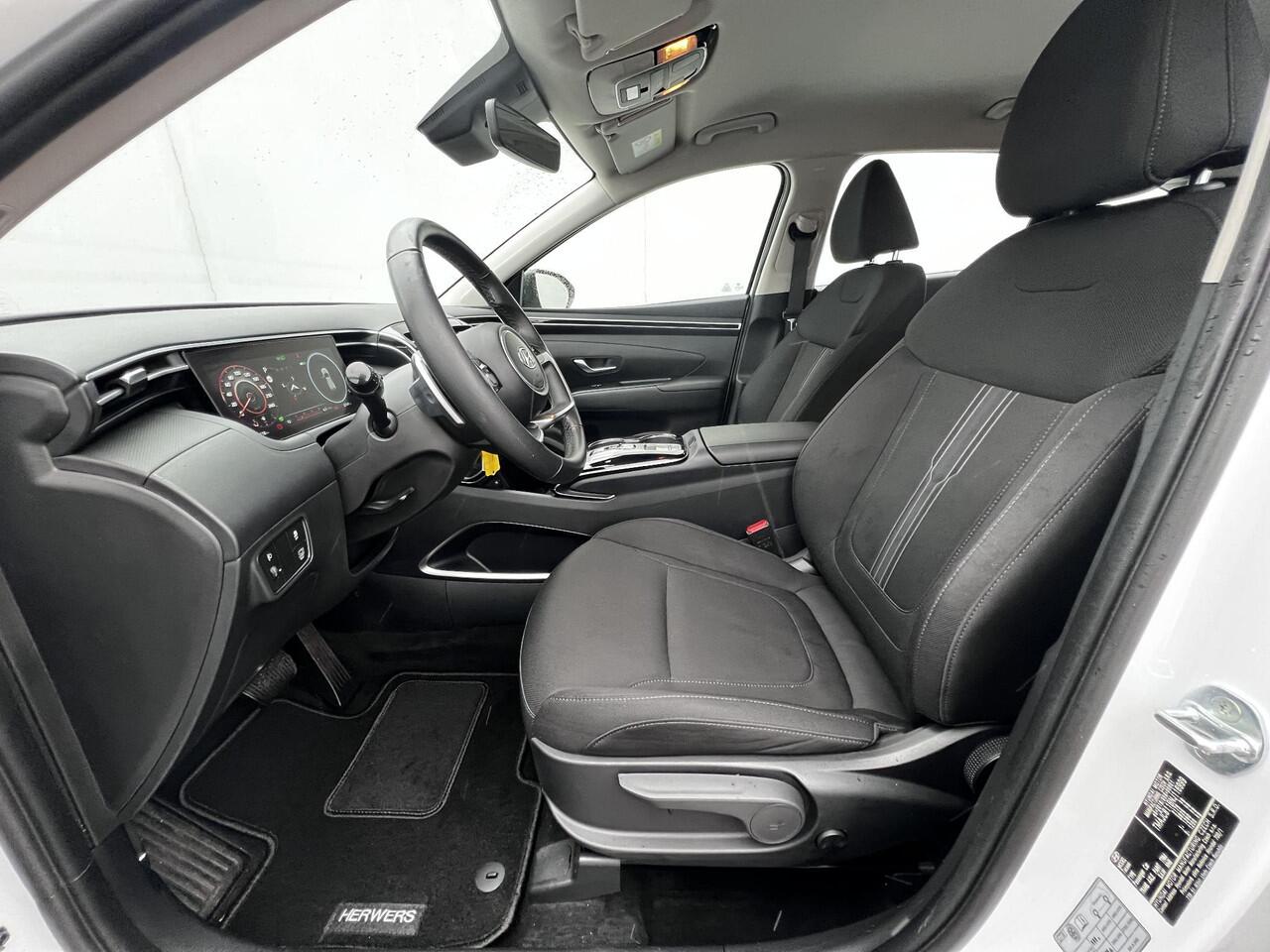 Hyundai TUCSON 1.6 T-GDI HEV Comfort Automaat / Trekgewicht 1.650kg / Navigatie / Dode hoek detectie / Camera /