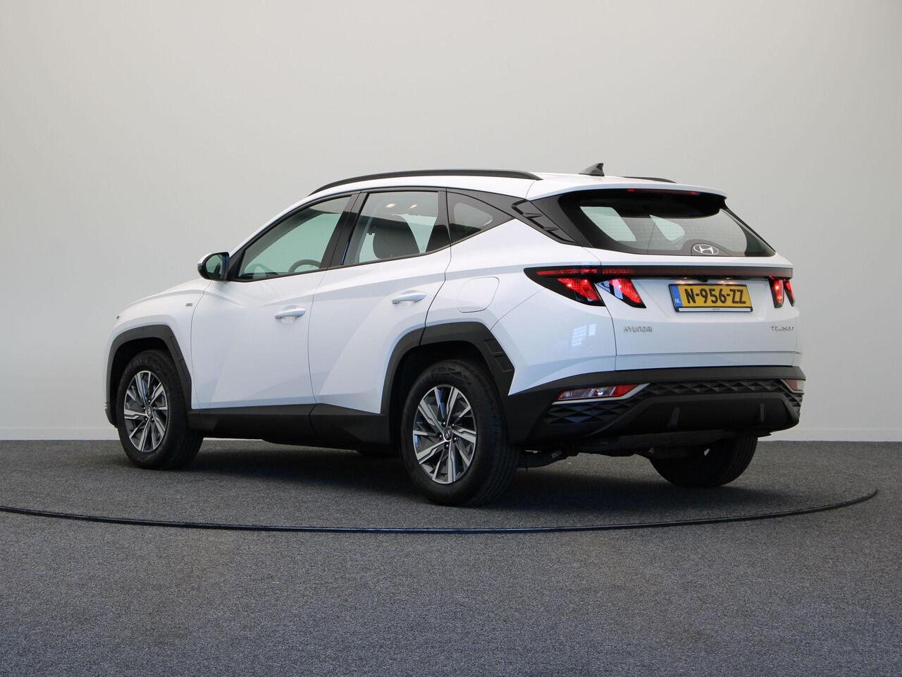 Hyundai TUCSON 1.6 T-GDI MHEV Comfort | Voorstoelen Verwarmd | Cruise Control Adaptief | 1650kg Trekgewicht | Apple Carplay & Android Auto |