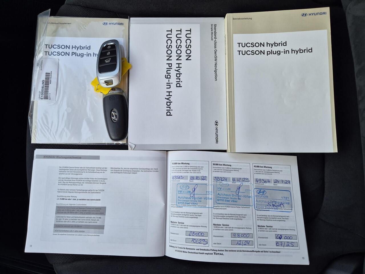 Hyundai TUCSON 1.6 T-GDI PHEV Plug-in N Line Edition 4WD Automaat / Trekgewicht 1350 kg / Apple Carplay Android Auto / Elektrische bedienbare achterklep / Achteruitrijcamera / Adaptief cruise control / Stuur-, en Stoelverwarming /