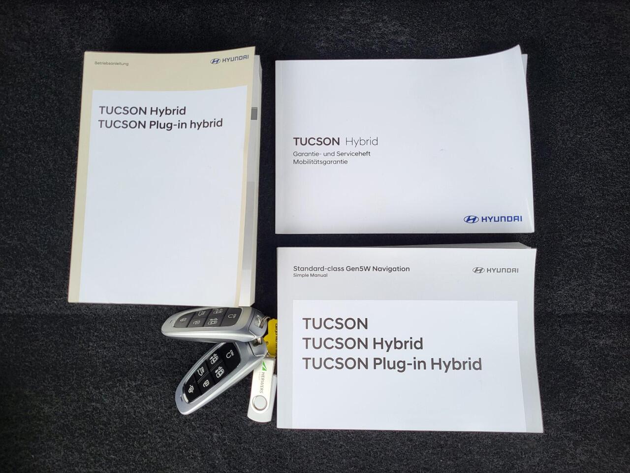 Hyundai TUCSON 1.6 T-GDI PHEV Premium Sky 4WD Automaat / Dealer onderhouden / Afneembare trekhaak (1.350 kg) / Panoramadak / 360° camera / Krell Audio / Stuur,- achterbank,- en voorstoelverwarming / Geventileerde voorstoelen / Android Auto / Apple Carplay