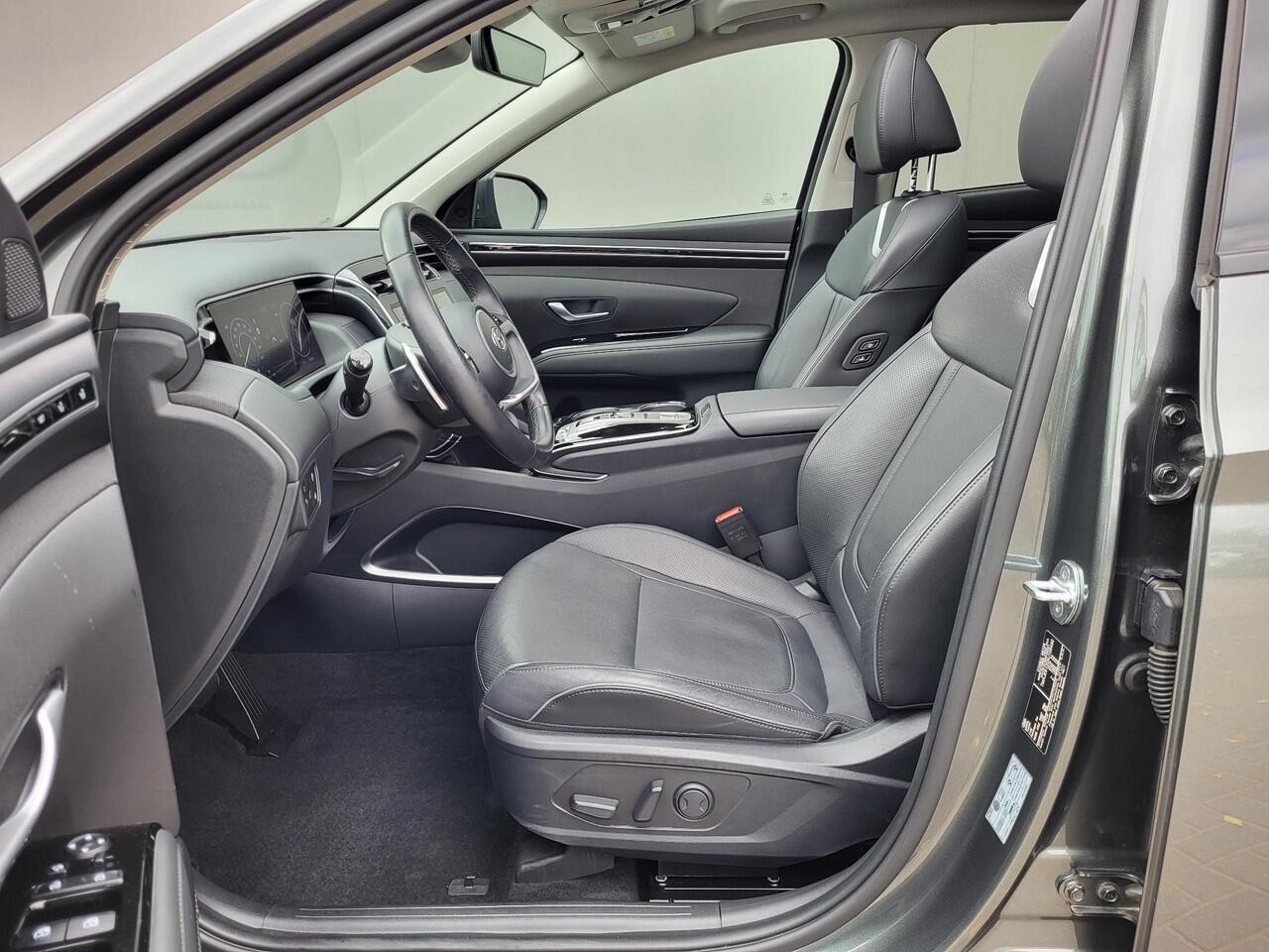 Hyundai TUCSON 1.6 T-GDI PHEV Premium Sky 4WD Automaat / Dealer onderhouden / Afneembare trekhaak (1.350 kg) / Panoramadak / 360° camera / Krell Audio / Stuur,- achterbank,- en voorstoelverwarming / Geventileerde voorstoelen / Android Auto / Apple Carplay