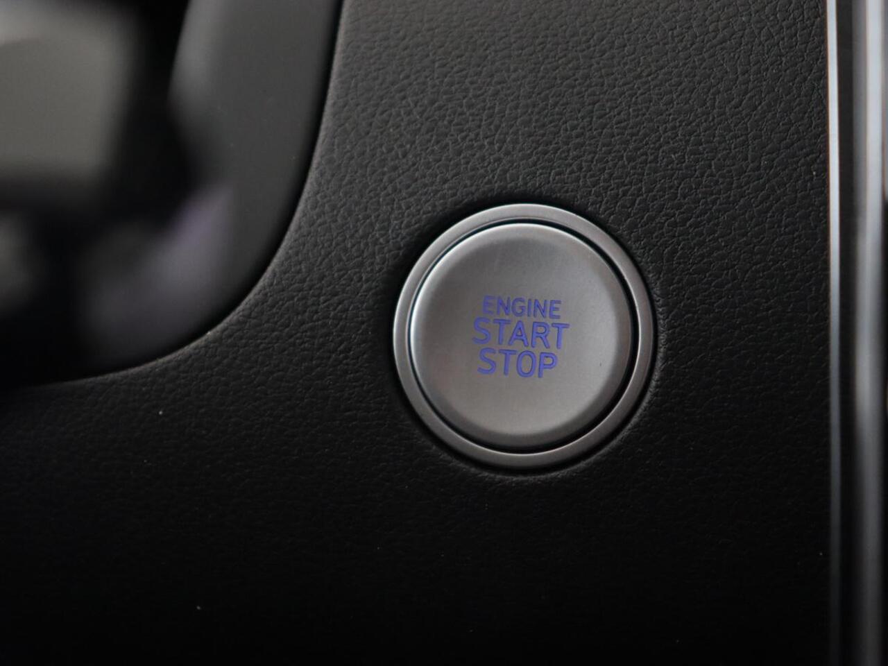 Hyundai TUCSON 1.6 T-GDI PHEV Premium 4WD | Trekhaak | Stoelventilatie | 360 Camera | Leder | Carplay | Memory | Achterbankverwarming | Navigatie | Stuurverwarming | Full LED | Keyless | Plug In