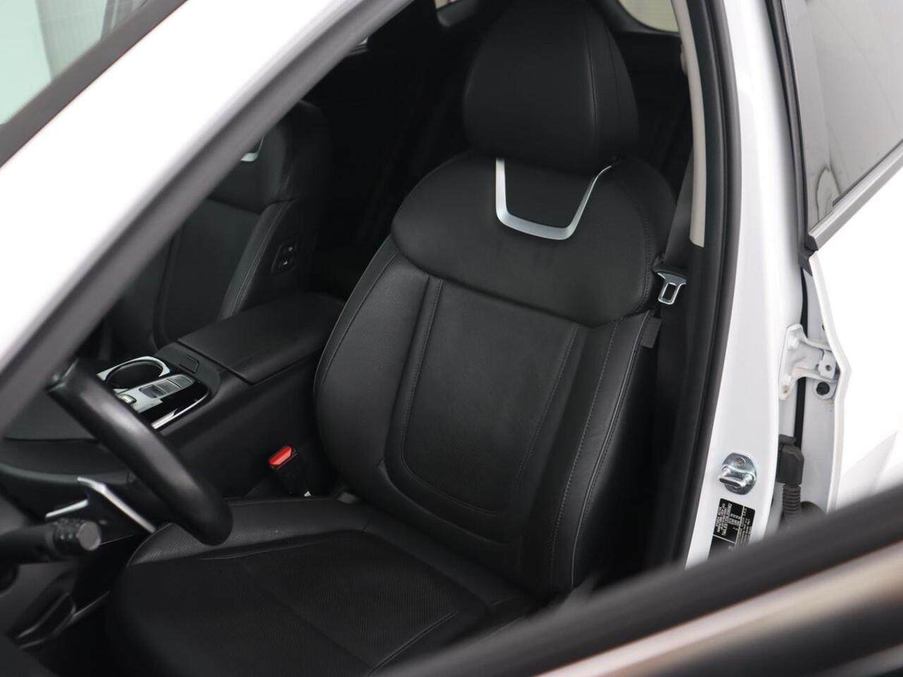 Hyundai TUCSON 1.6 T-GDI PHEV Premium 4WD | Trekhaak | Stoelventilatie | 360 Camera | Leder | Carplay | Memory | Achterbankverwarming | Navigatie | Stuurverwarming | Full LED | Keyless | Plug In