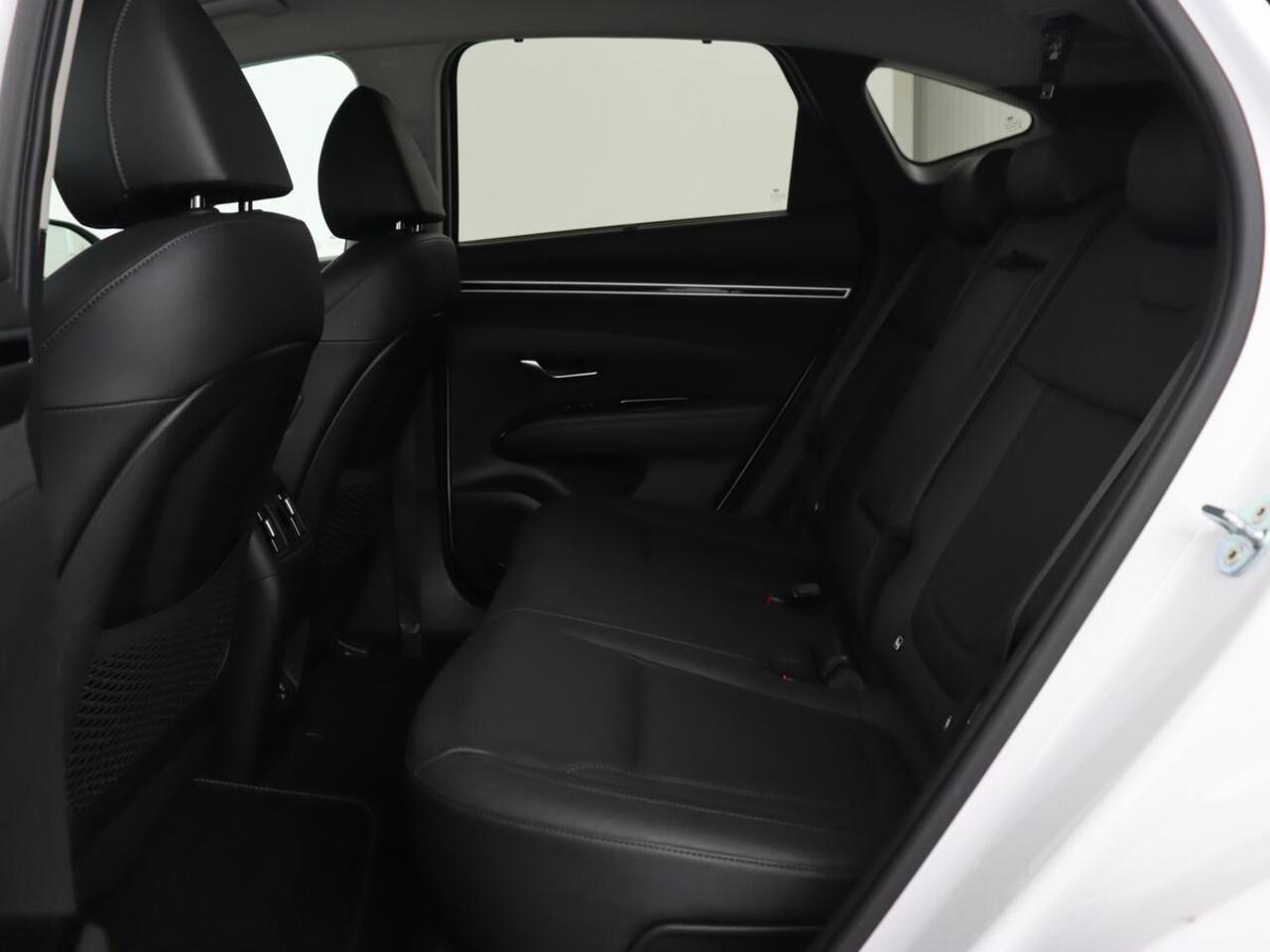 Hyundai TUCSON 1.6 T-GDI PHEV Premium 4WD | Trekhaak | Stoelventilatie | 360 Camera | Leder | Carplay | Memory | Achterbankverwarming | Navigatie | Stuurverwarming | Full LED | Keyless | Plug In