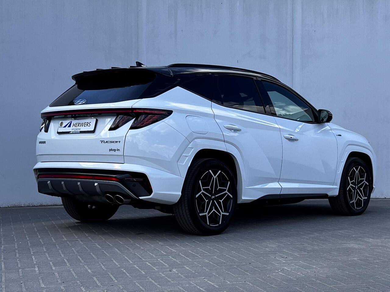 Hyundai TUCSON 1.6 T-GDI PHEV N Line Edition 265PK 4WD Automaat / Dealer onderhouden / SoH 100 % / Trekgewicht 1.350 kg/ Camera / Apple Carplay Android Auto / Adaptief CC / Stuur- en Stoelverwarming / Elektrische klep /