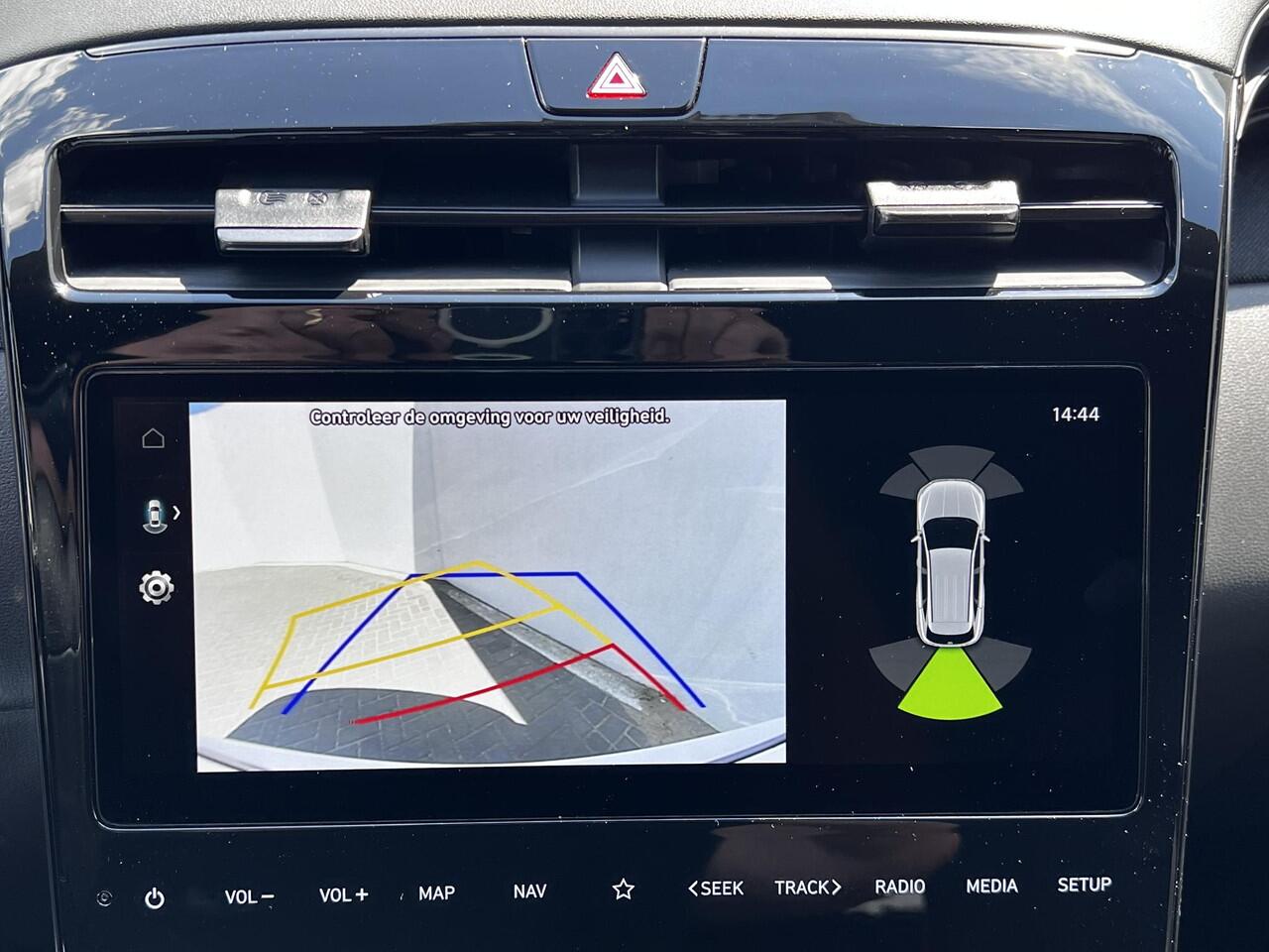 Hyundai TUCSON 1.6 T-GDI PHEV N Line Edition 265PK 4WD Automaat / Dealer onderhouden / SoH 100 % / Trekgewicht 1.350 kg/ Camera / Apple Carplay Android Auto / Adaptief CC / Stuur- en Stoelverwarming / Elektrische klep /