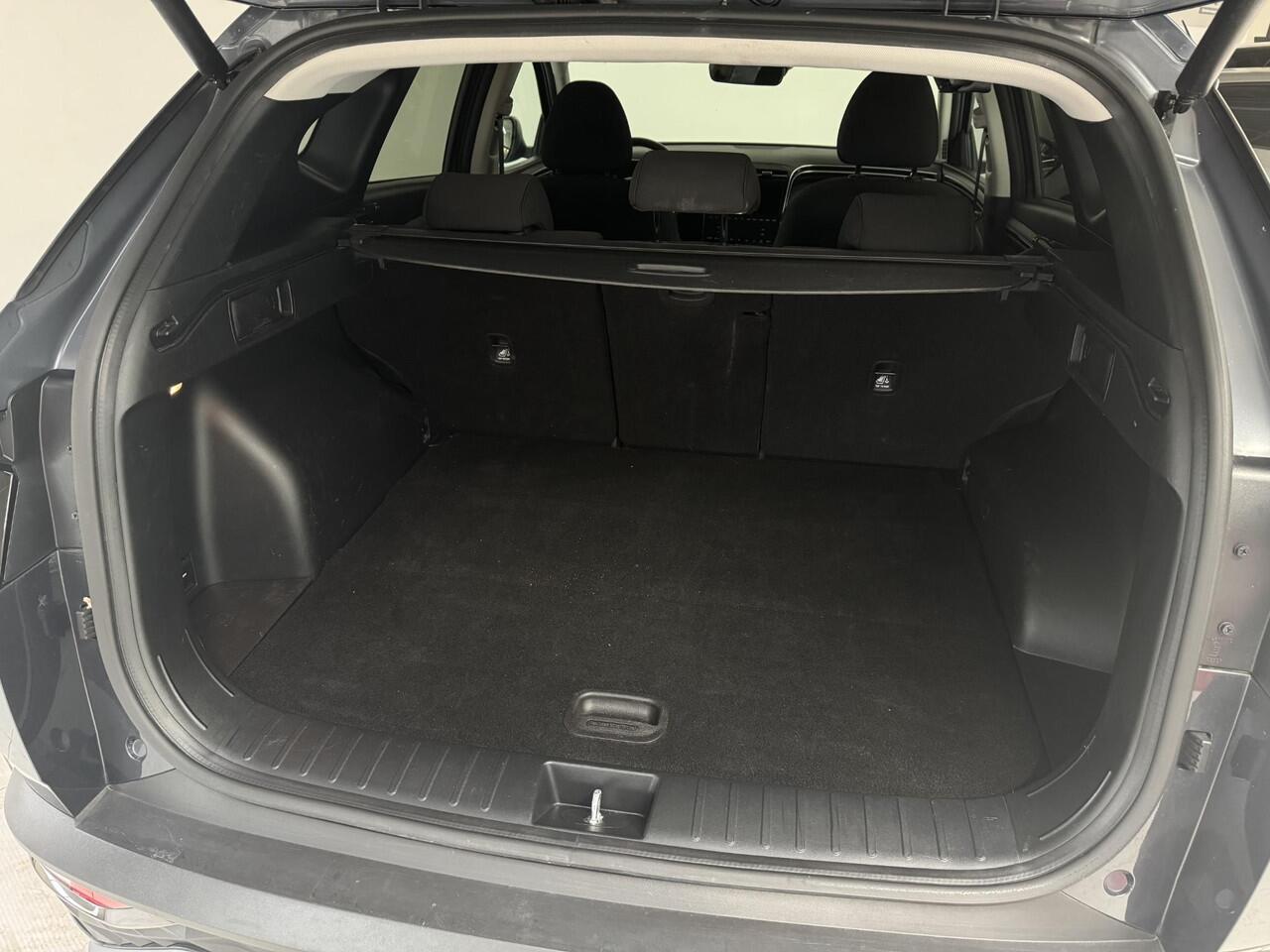 Hyundai TUCSON 1.6 T-GDI PHEV Comfort Smart 4WD | Navigatie | Camera | Cruise control adaptief | Stoel + stuurverwarming |