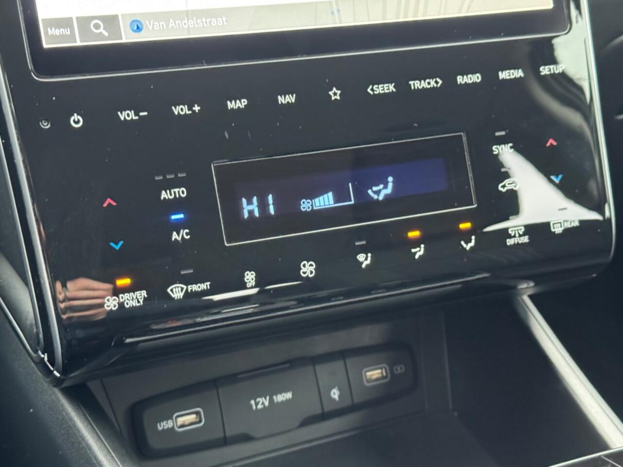 Hyundai TUCSON 1.6 TGDI PLUG-IN HYBRIDE 265PK AUT. NAVI CAMERA CARPLAY LED