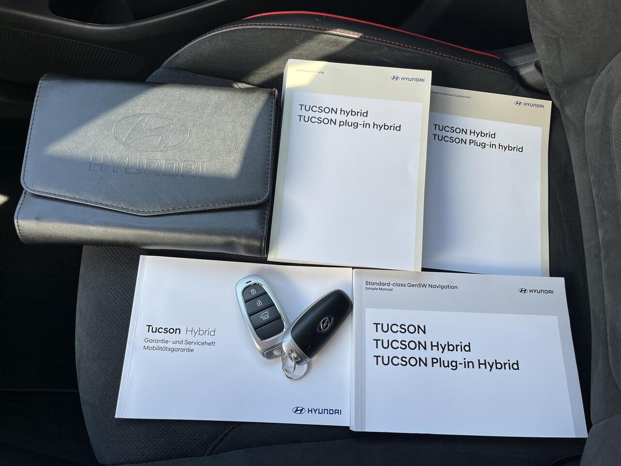 Hyundai TUCSON 1.6 T-GDI PHEV N Line Ed. 4WD Automaat / Dealer Onderhouden / Achteruitrij Camera / Stuur- en Stoelverwarming / Apple Carplay & Android Auto / Keyless Entry & Start / Navigatie full map / Adaptieve cruise control / Elektrische achterklep / Ski-luik / Kre