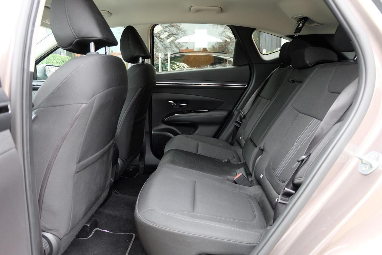 Hyundai TUCSON 1.6 T-GDI MHEV Comfort Smart / Trekhaak / Dealeronderhouden / NL'se auto