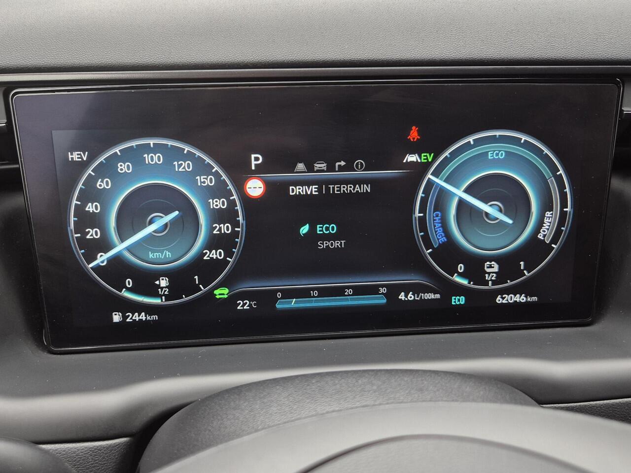 Hyundai TUCSON 1.6 T-GDI PHEV Plug-in N Line 4WD Automaat / Apple Carplay Android Auto / Trekgewicht 1350 kg / Elektrische achterklep / Stuur-, Stoel en Achterbankverwarming / Rondomzicht camera / Stoelventilatie /