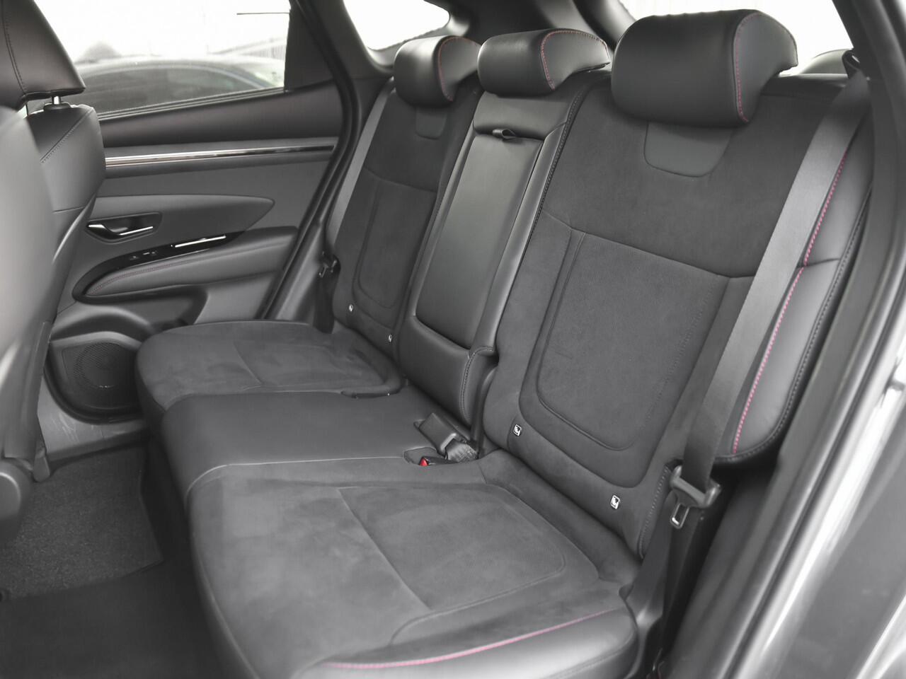 Hyundai TUCSON 1.6 T-GDI Plug-in Hybrid 4WD N line Sky Panoramadak, adaptieve cruise control, Alcantara bekleding Navi, Camara 360.