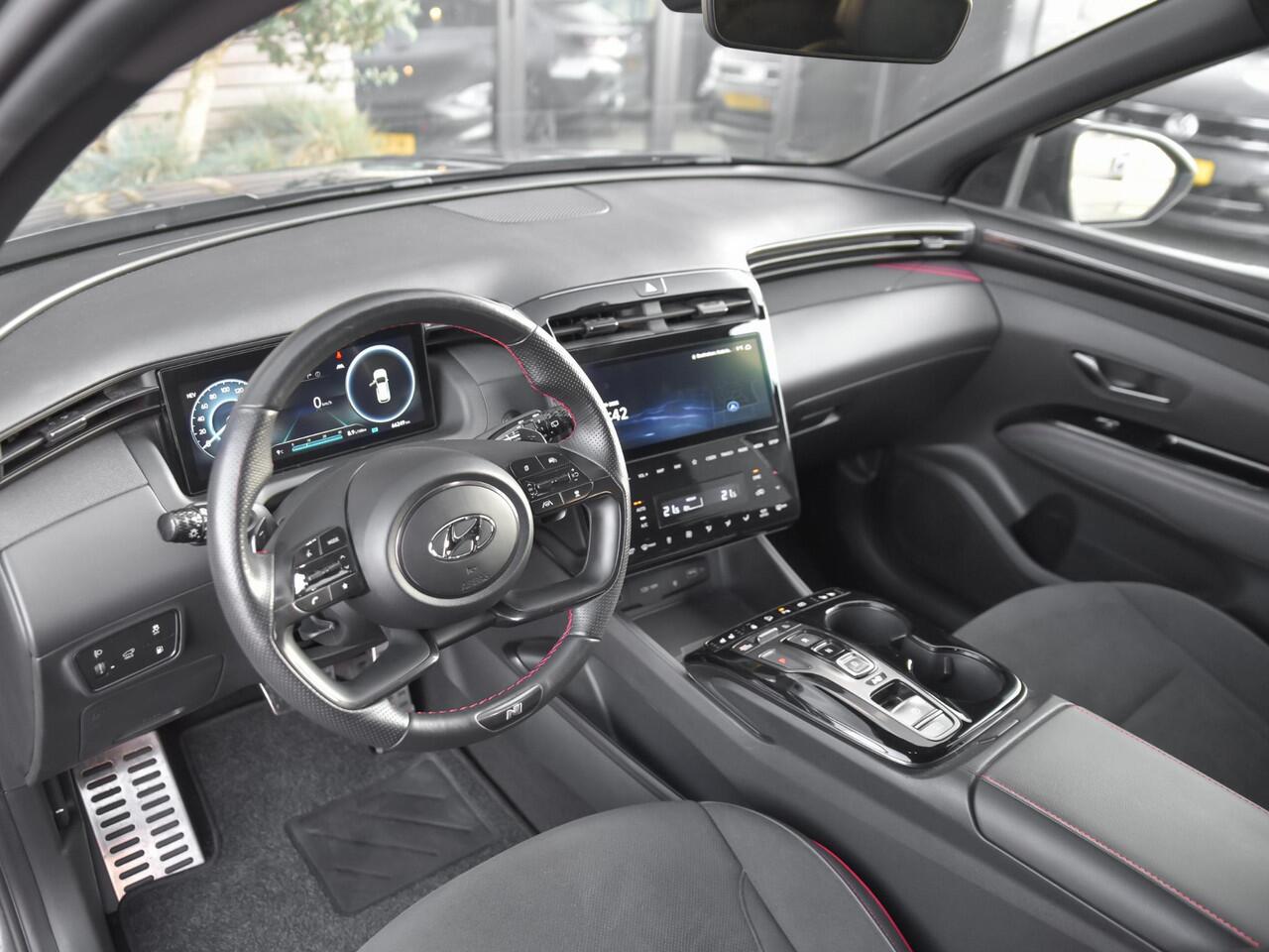 Hyundai TUCSON 1.6 T-GDI Plug-in Hybrid 4WD N line Sky Panoramadak, adaptieve cruise control, Alcantara bekleding Navi, Camara 360.