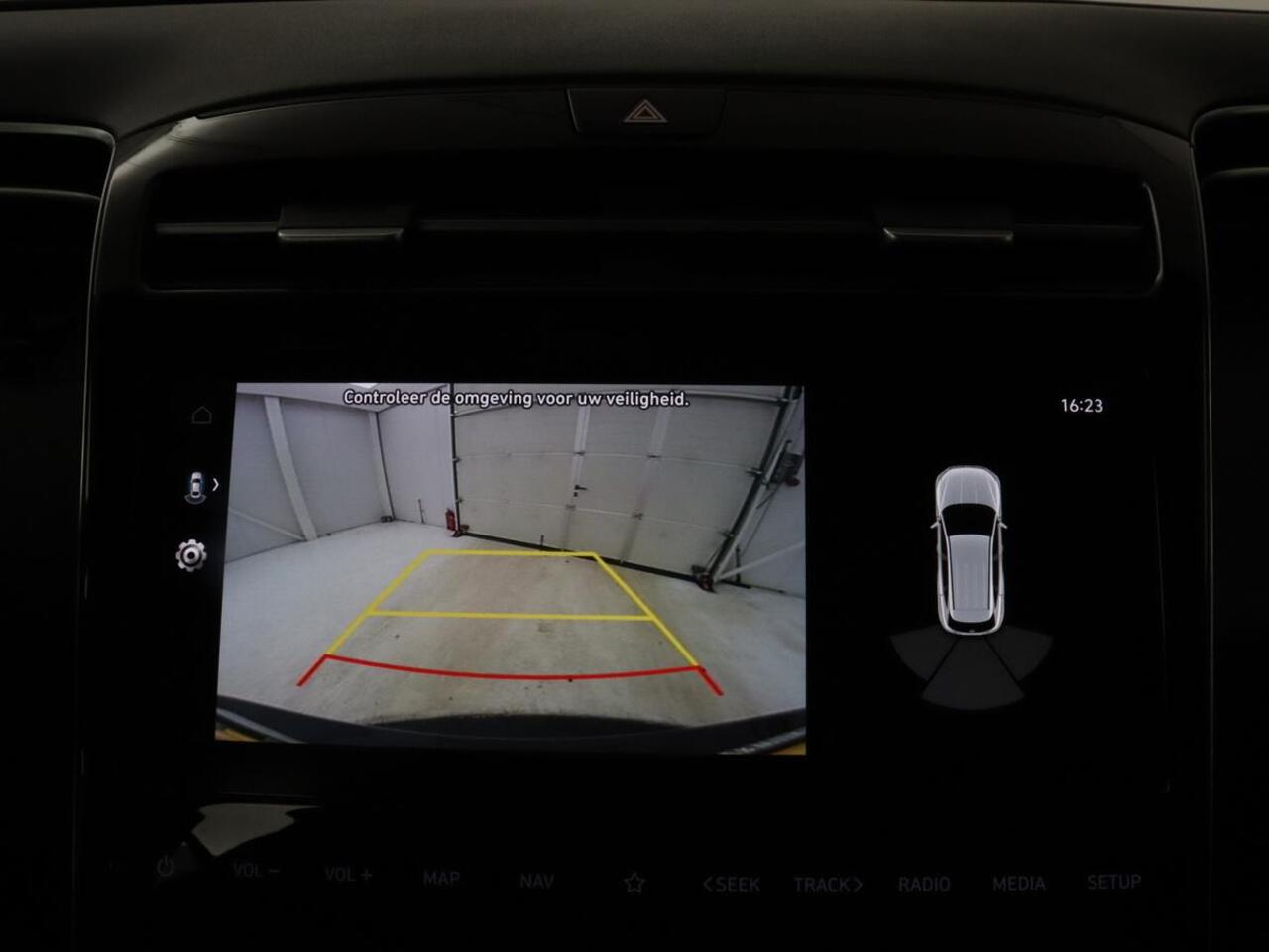Hyundai TUCSON 1.6 T-GDI PHEV Comfort 4WD | Trekhaak | Carplay | Adaptive cruise | Camera | Climate control | Navigatie | Digital Cockpit | Plug In